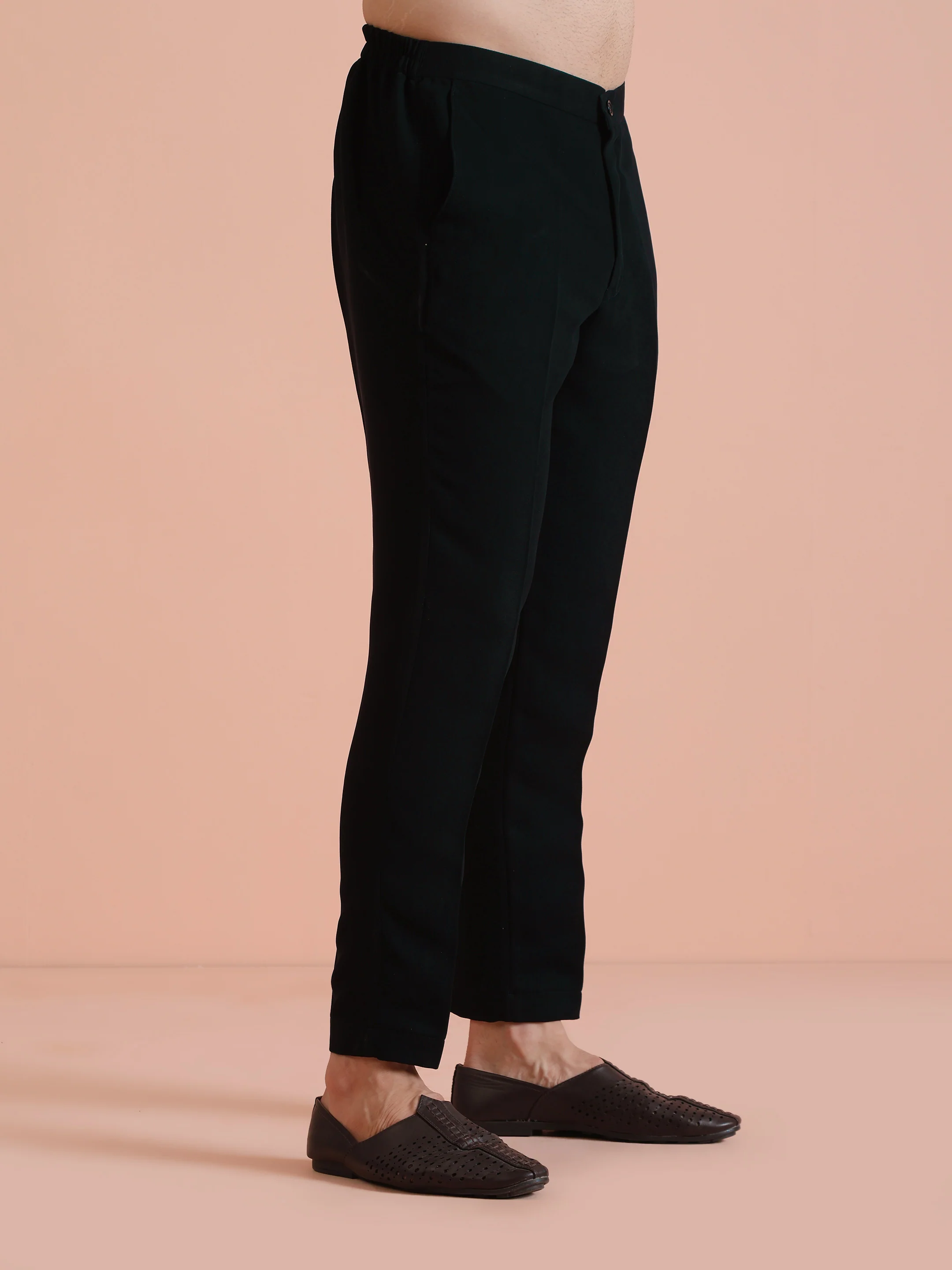 Black Blended Solid Trouser - Image 3
