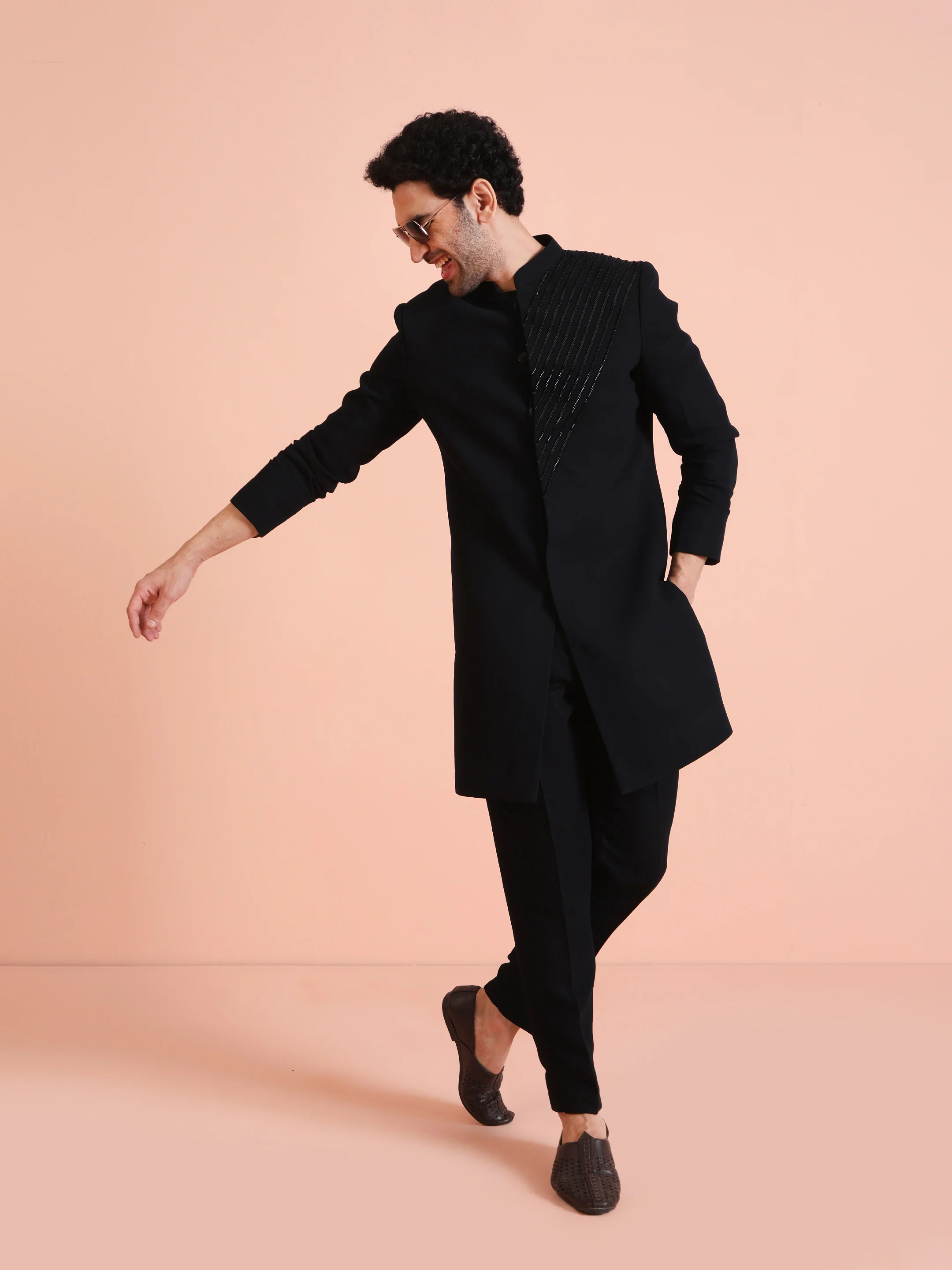 Black Blended Solid Trouser - Image 6