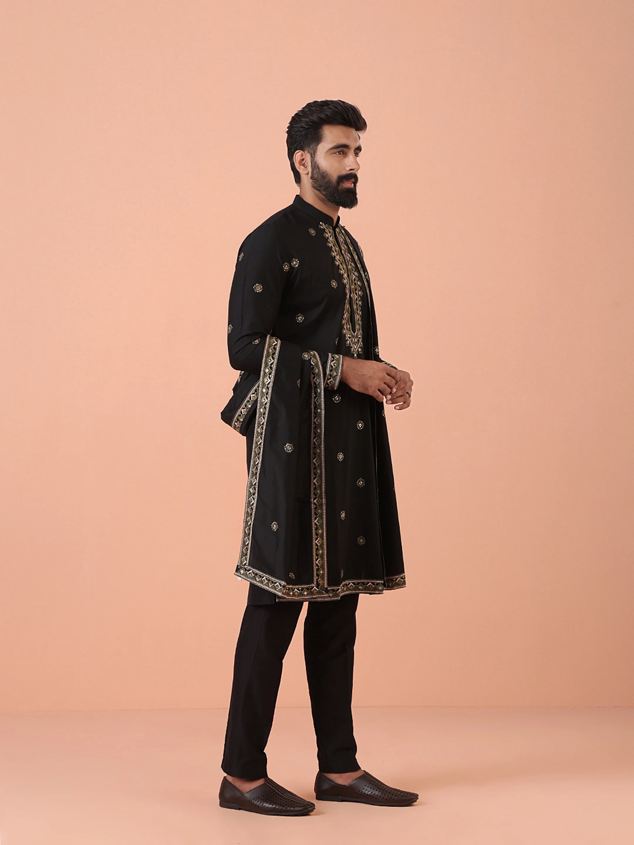 Black Cotton Blend Embellished Kurta Trouser Set With Dupatta - Image 3