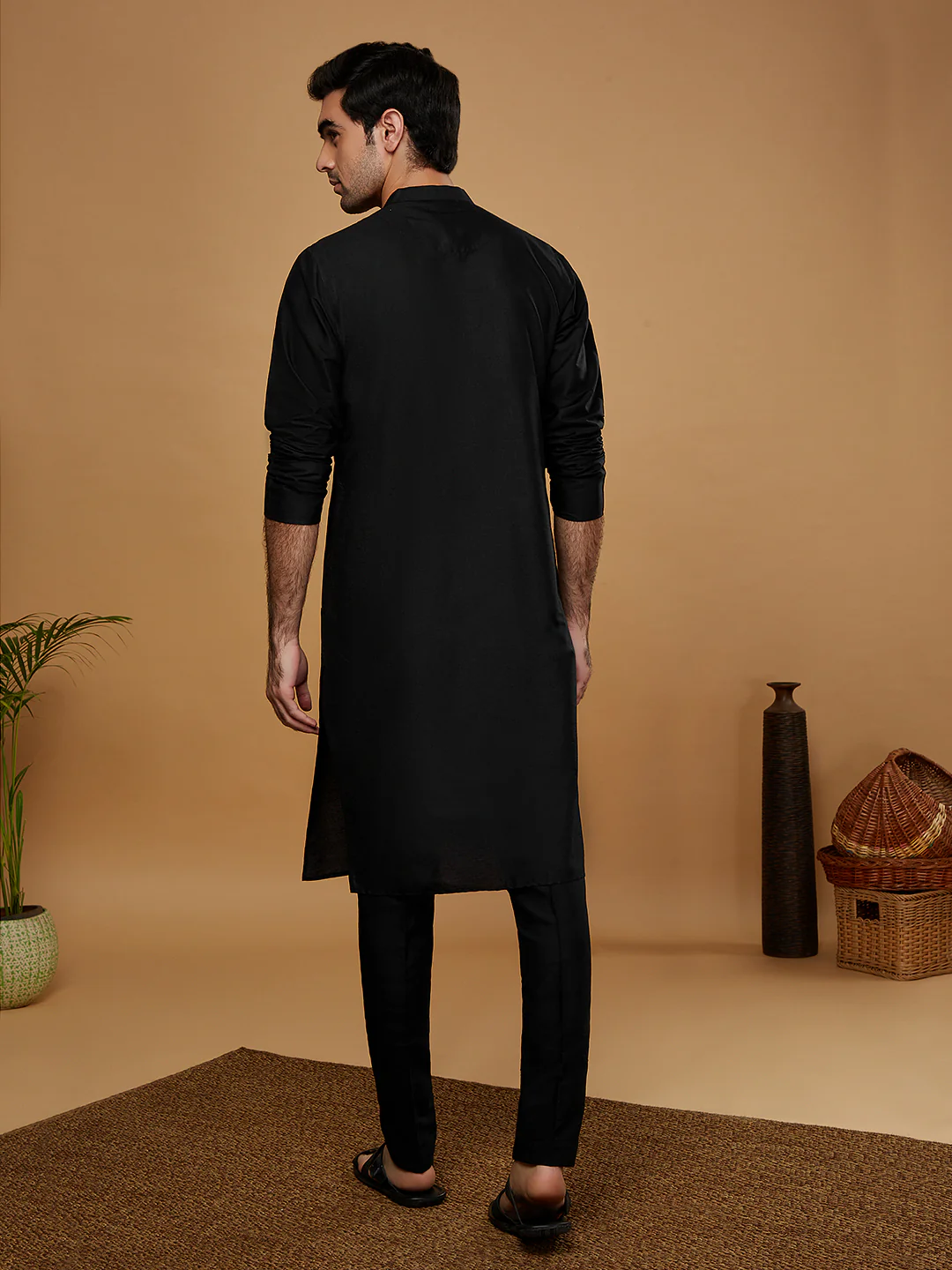 Black Cotton Blend Embellished Long Kurta - Image 4