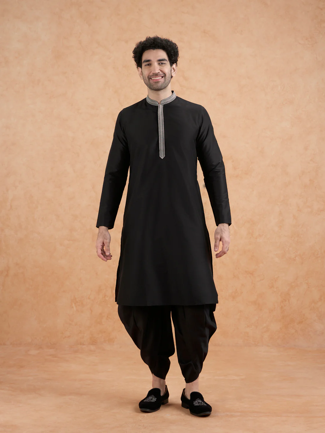Black Cotton Blend Embroidered Long Kurta - Image 7