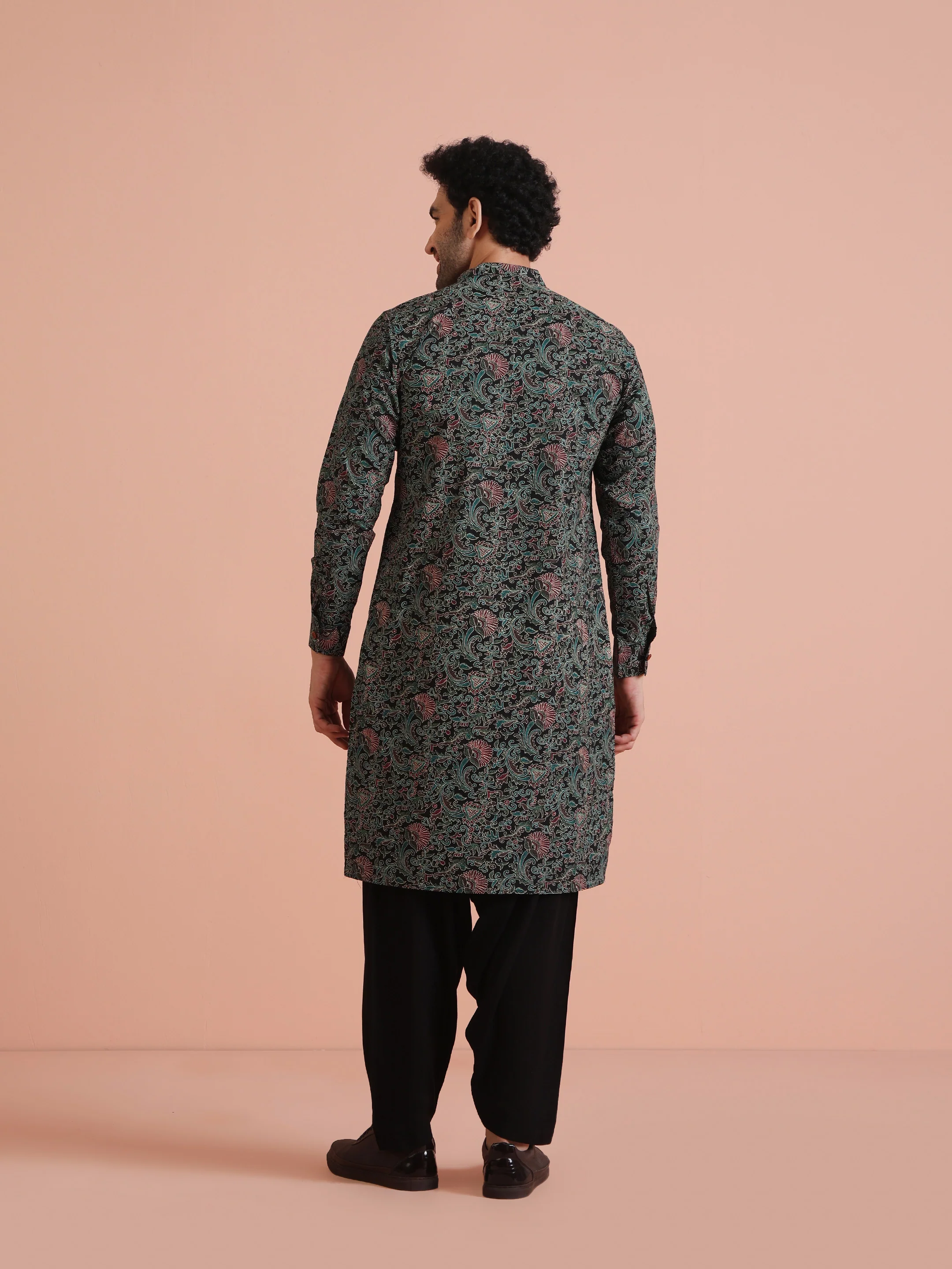Black Cotton Blend Printed Kurta - Image 4