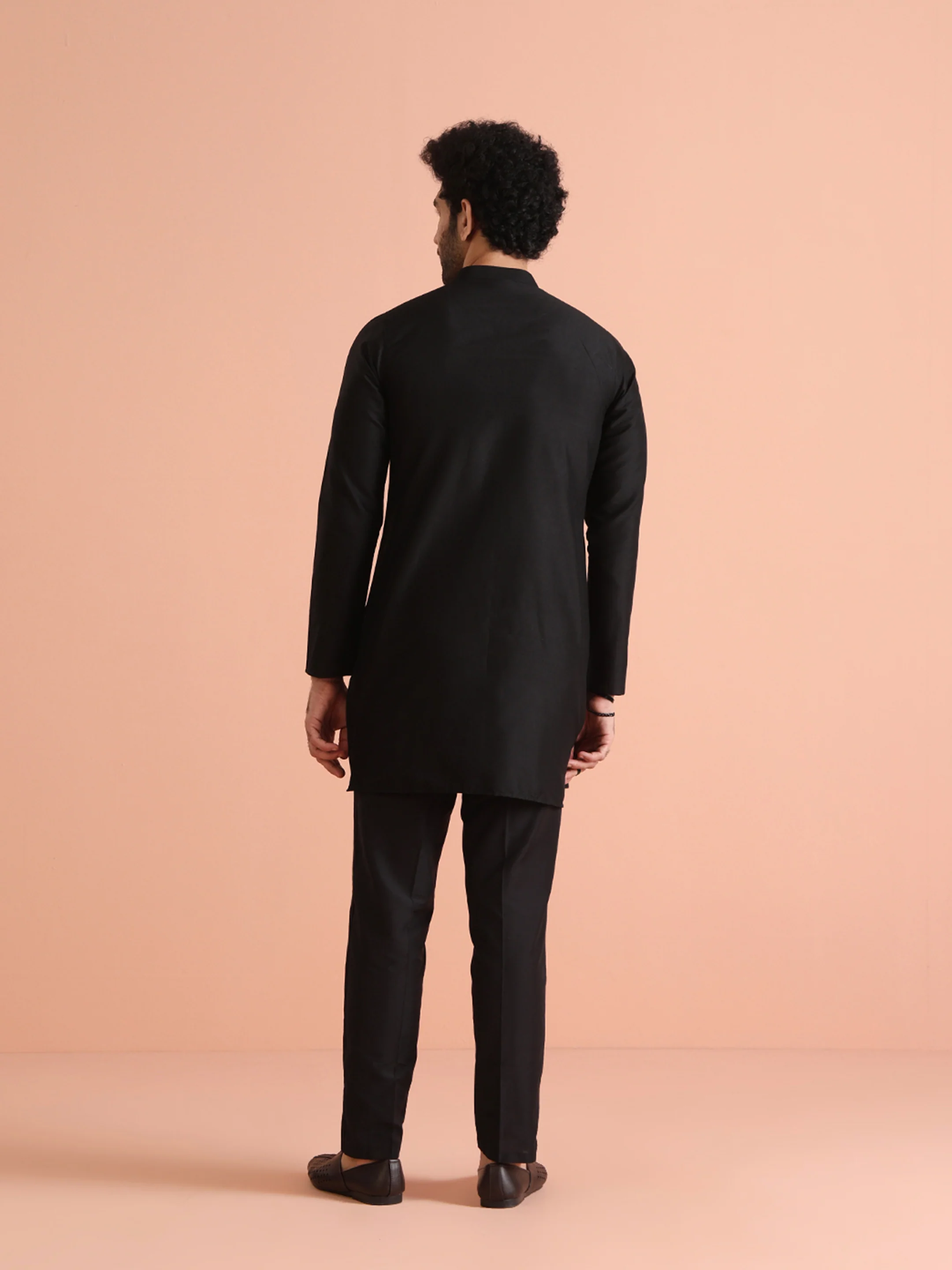 Black Cotton Blend Solid Front Open Mid Kurta - Image 4