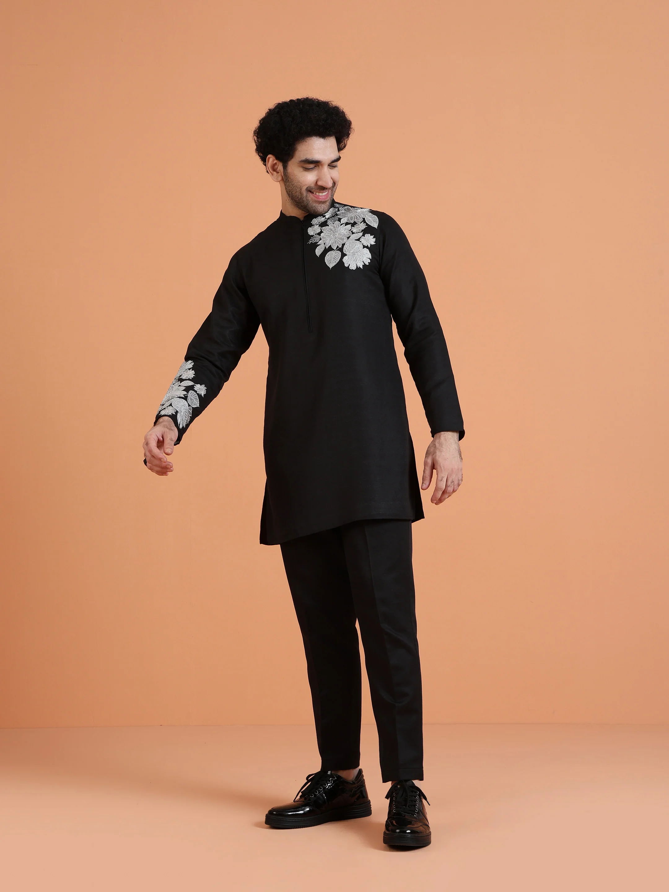Black Cotton Silk Floral Embroidered Kurta - Image 3