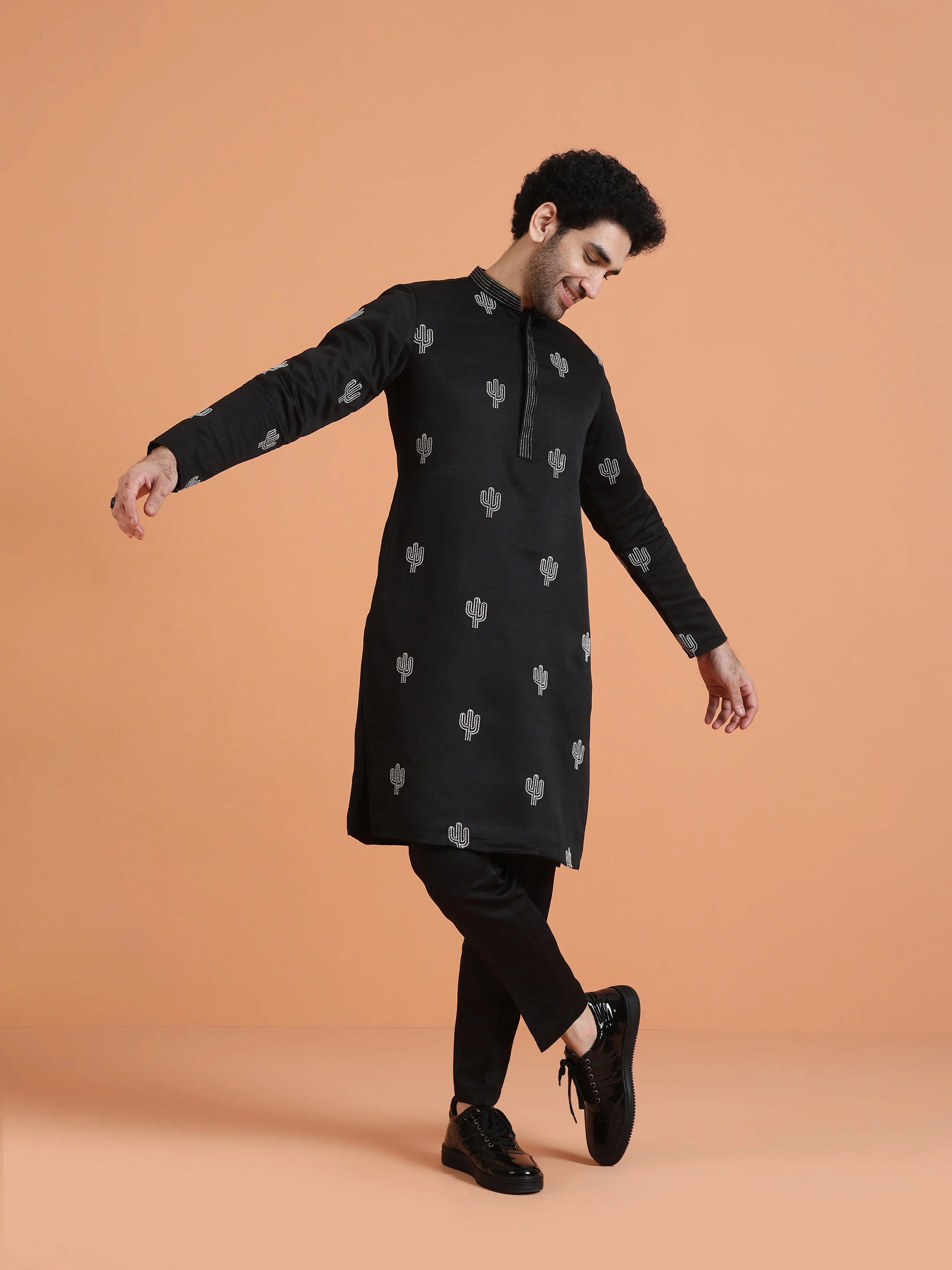 Black Embroidered Kurta with Black Trouser Set – Contemporary Festive Outfit - Image 2