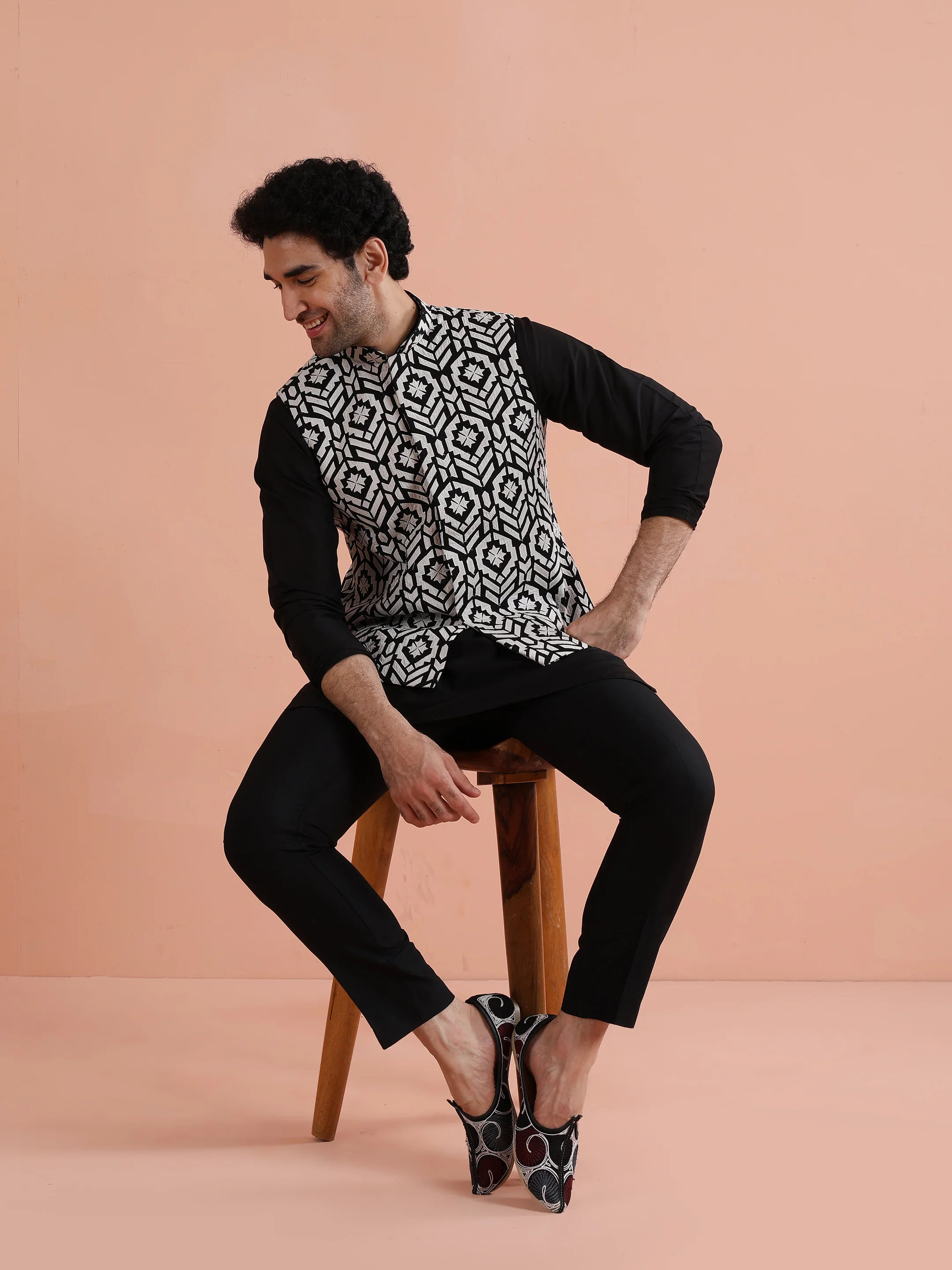 Black Geometric Kurta Jacket Set - Image 2