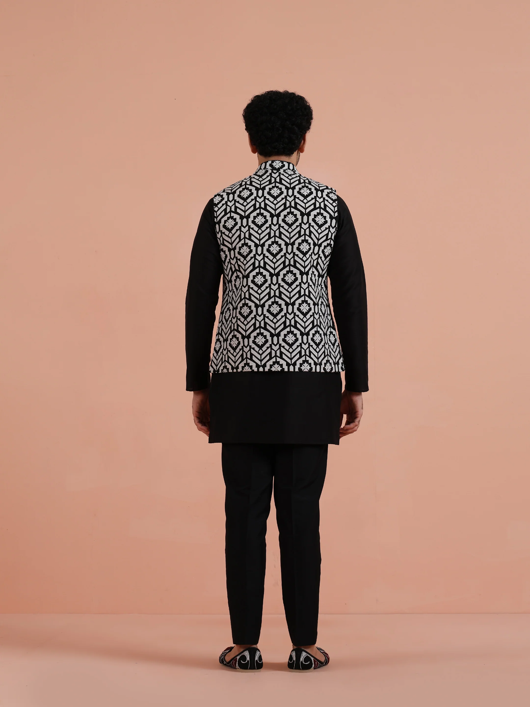 Black Geometric Kurta Jacket Set - Image 6
