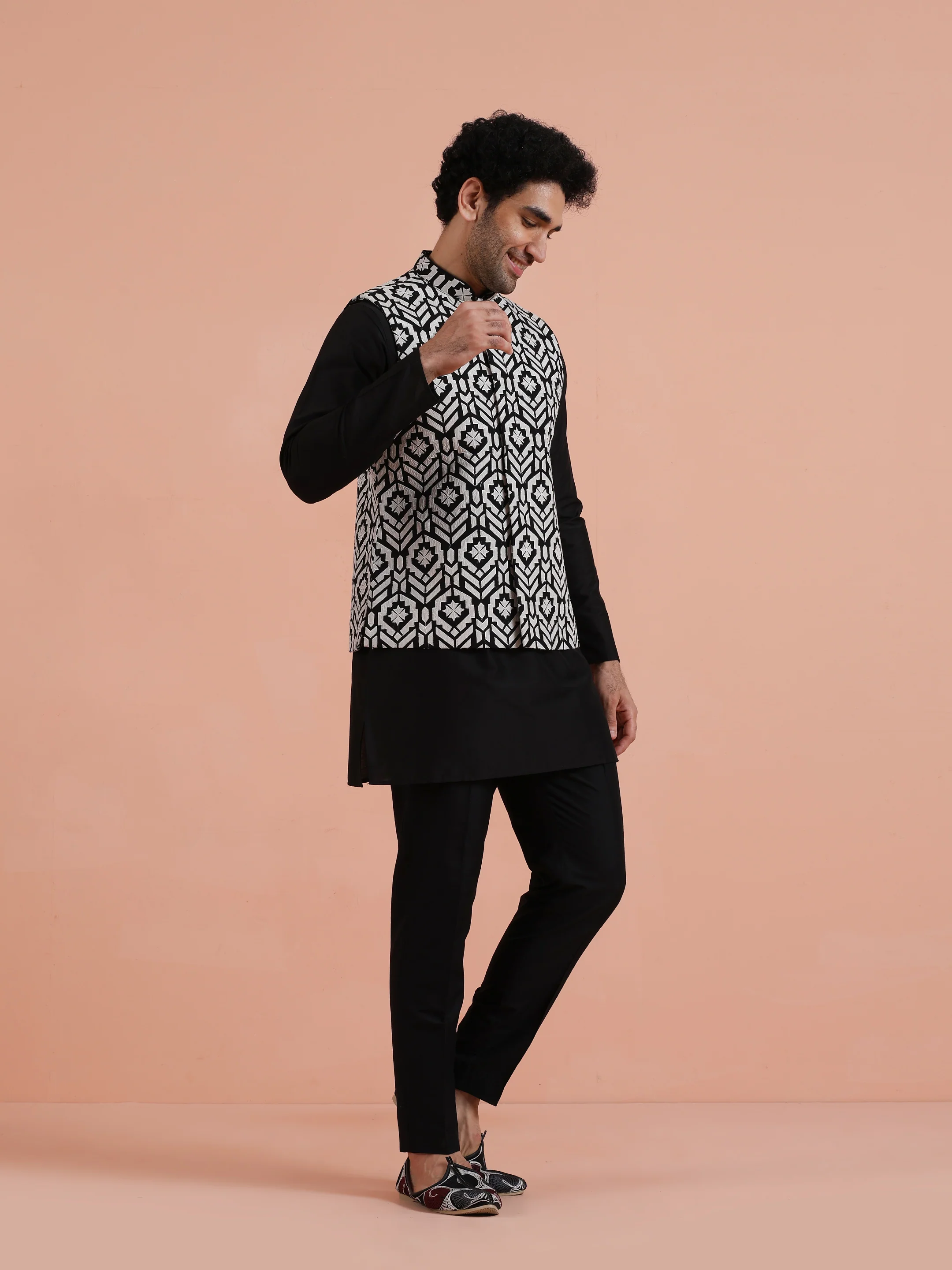 Black Geometric Kurta Jacket Set - Image 9