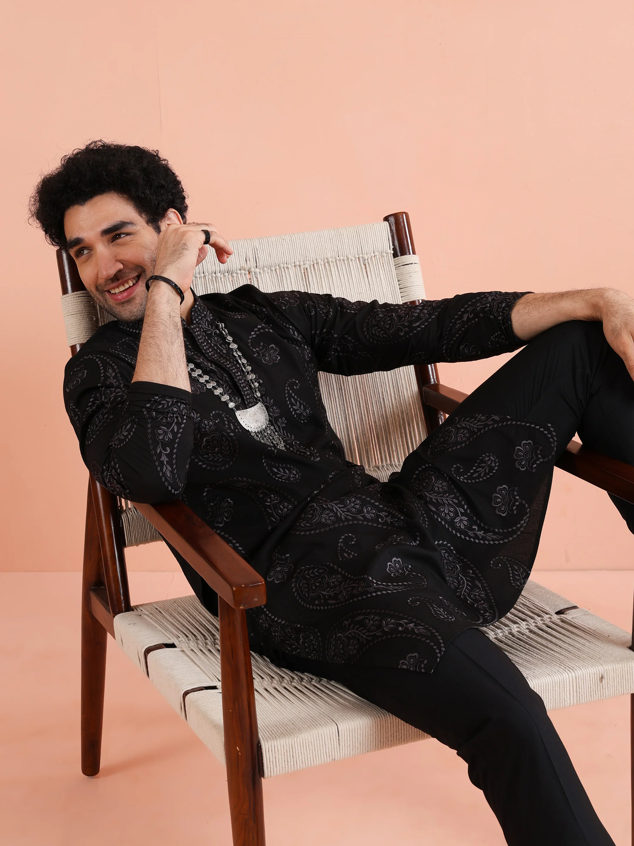 Black Paisley Embroidered Kurta Set - Image 10