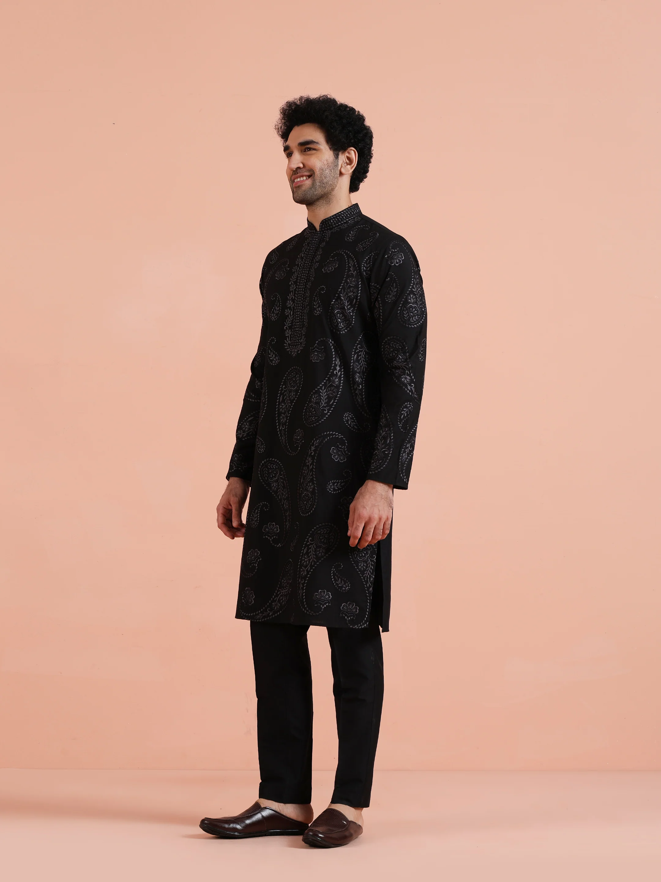 Black Paisley Embroidered Kurta Set - Image 2