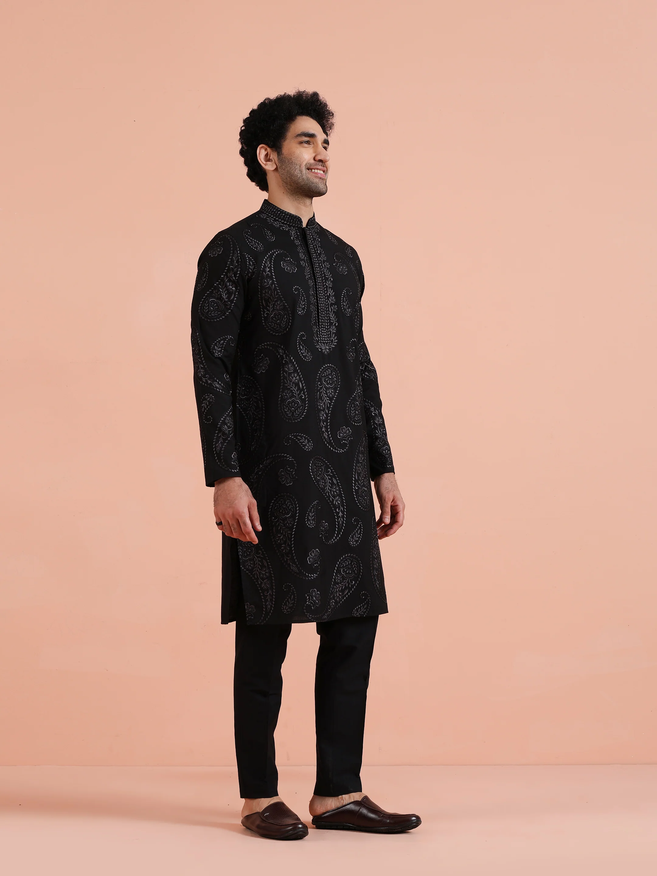 Black Paisley Embroidered Kurta Set - Image 3