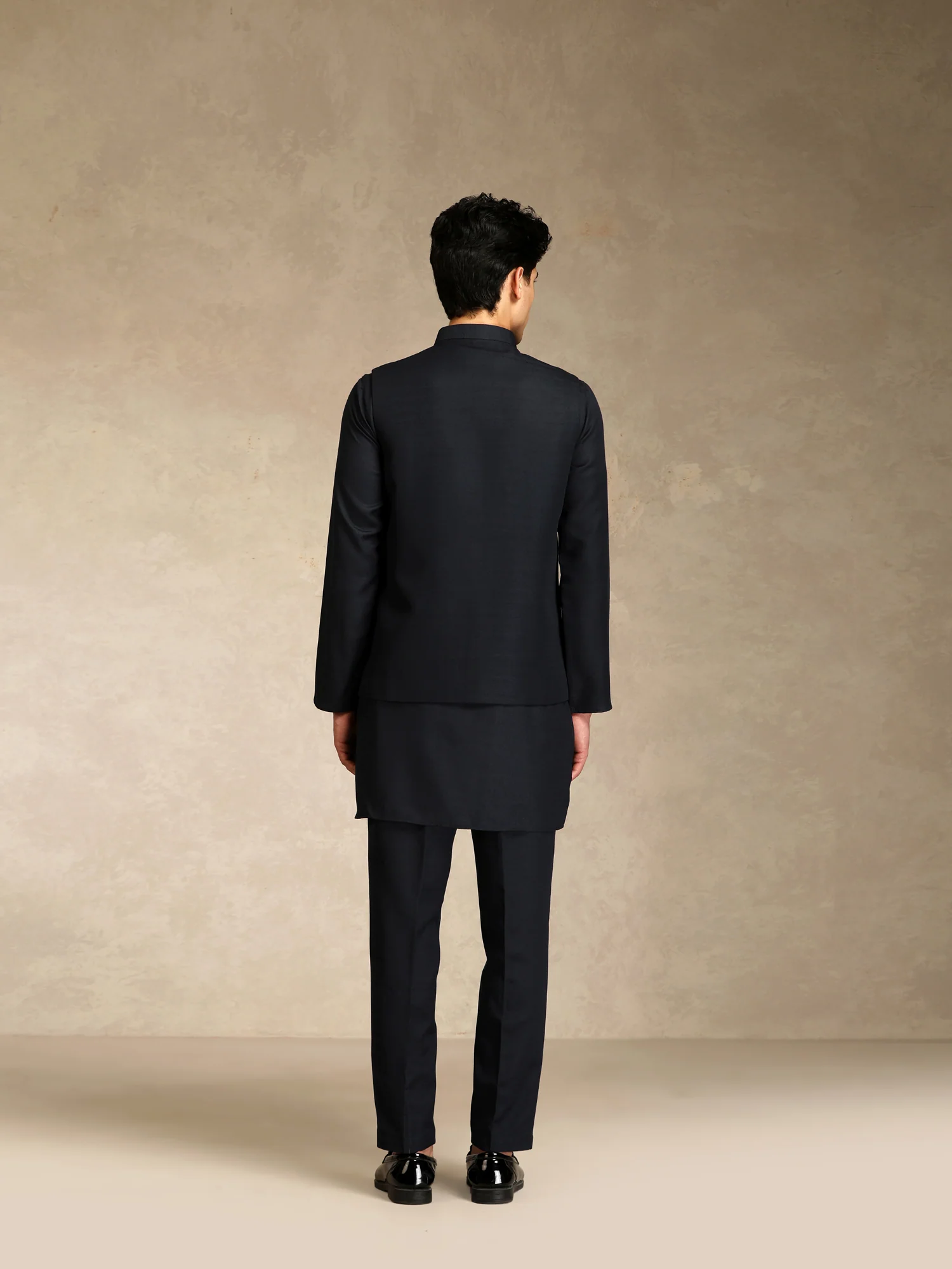 Black Poly Viscose Solid Mid Kurta Jacket Trouser Set - Image 4