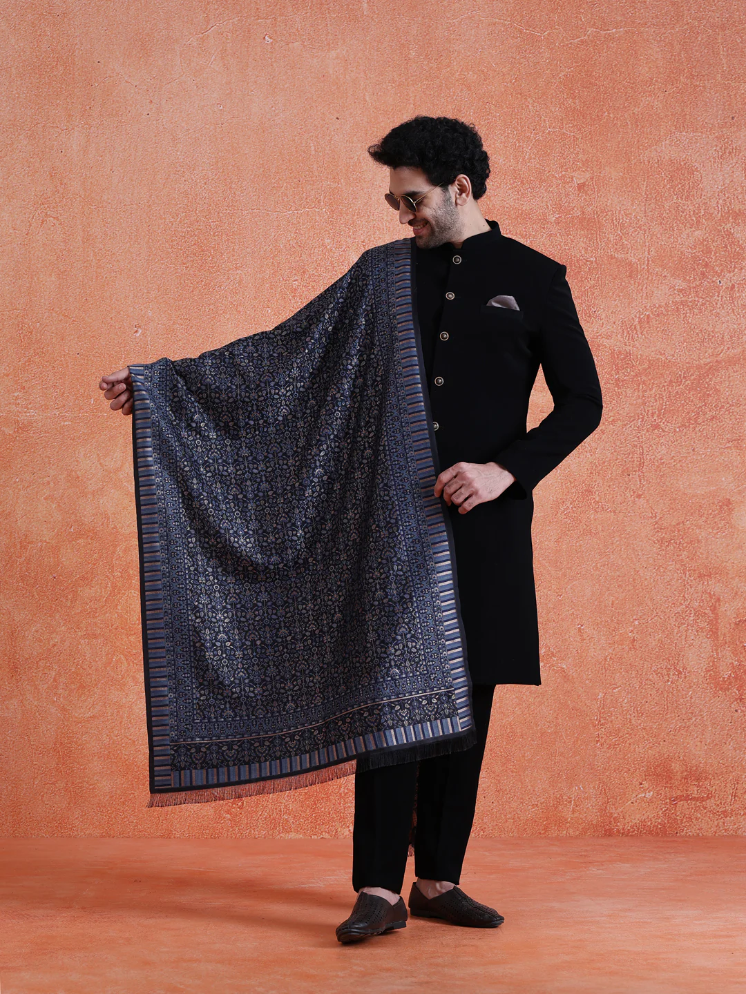 Black Polyester Solid Sherwani Indonesian Trouser Set With Dupatta - Image 7