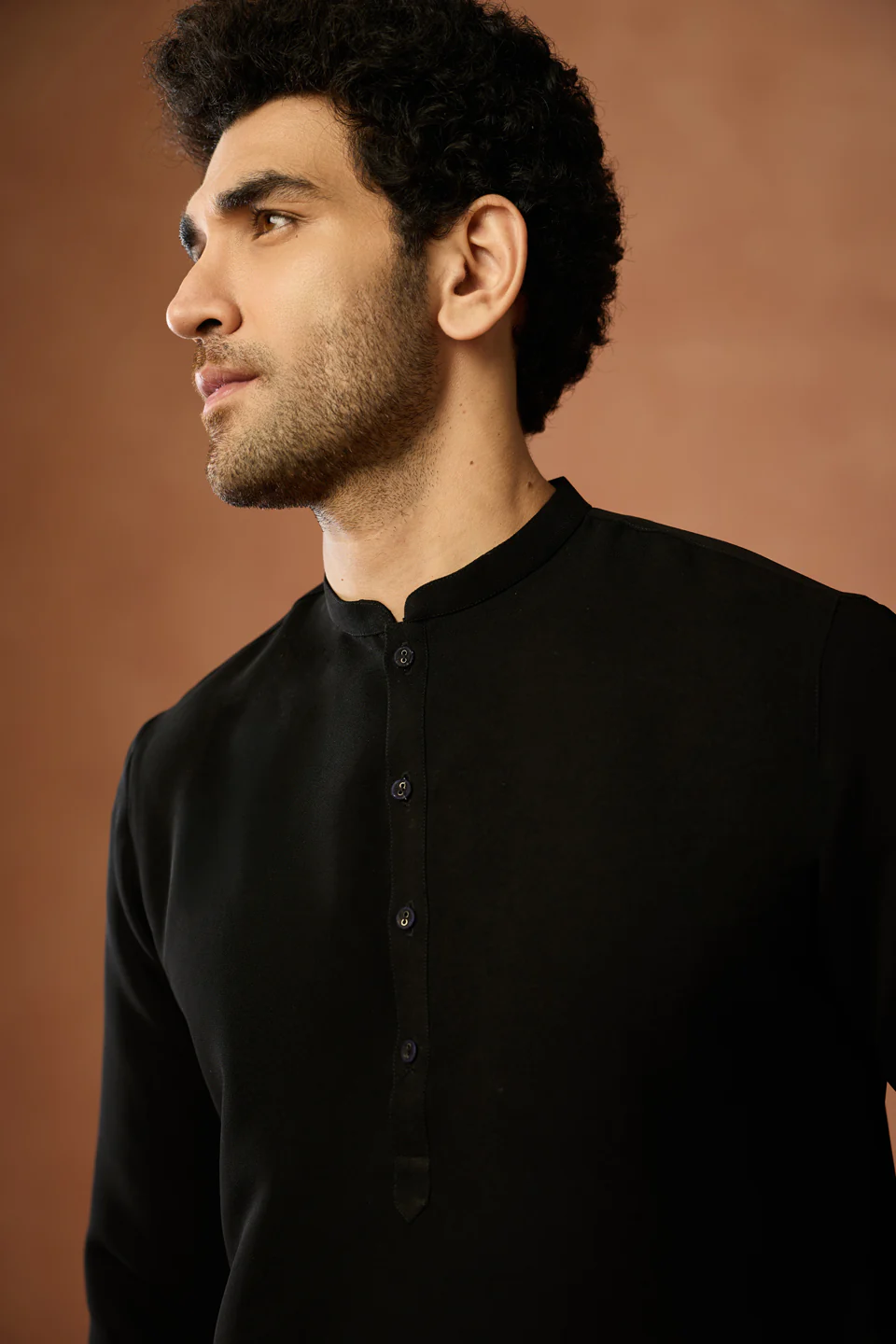 Black Silk Blend Solid Mid Kurta Trouser Set - Image 5