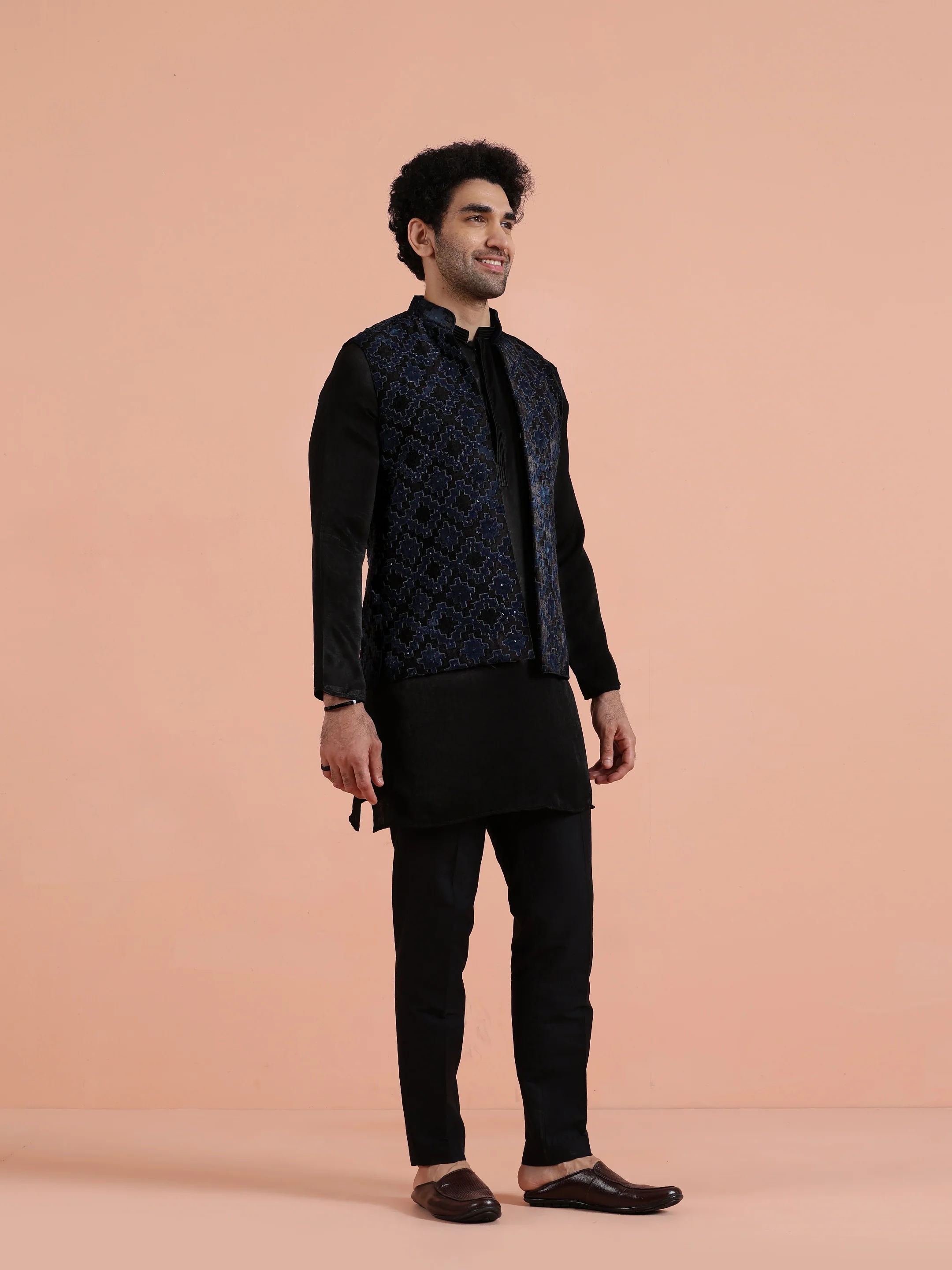 Black Velvet Textured Jacket Kurta Trouser Set - Image 3