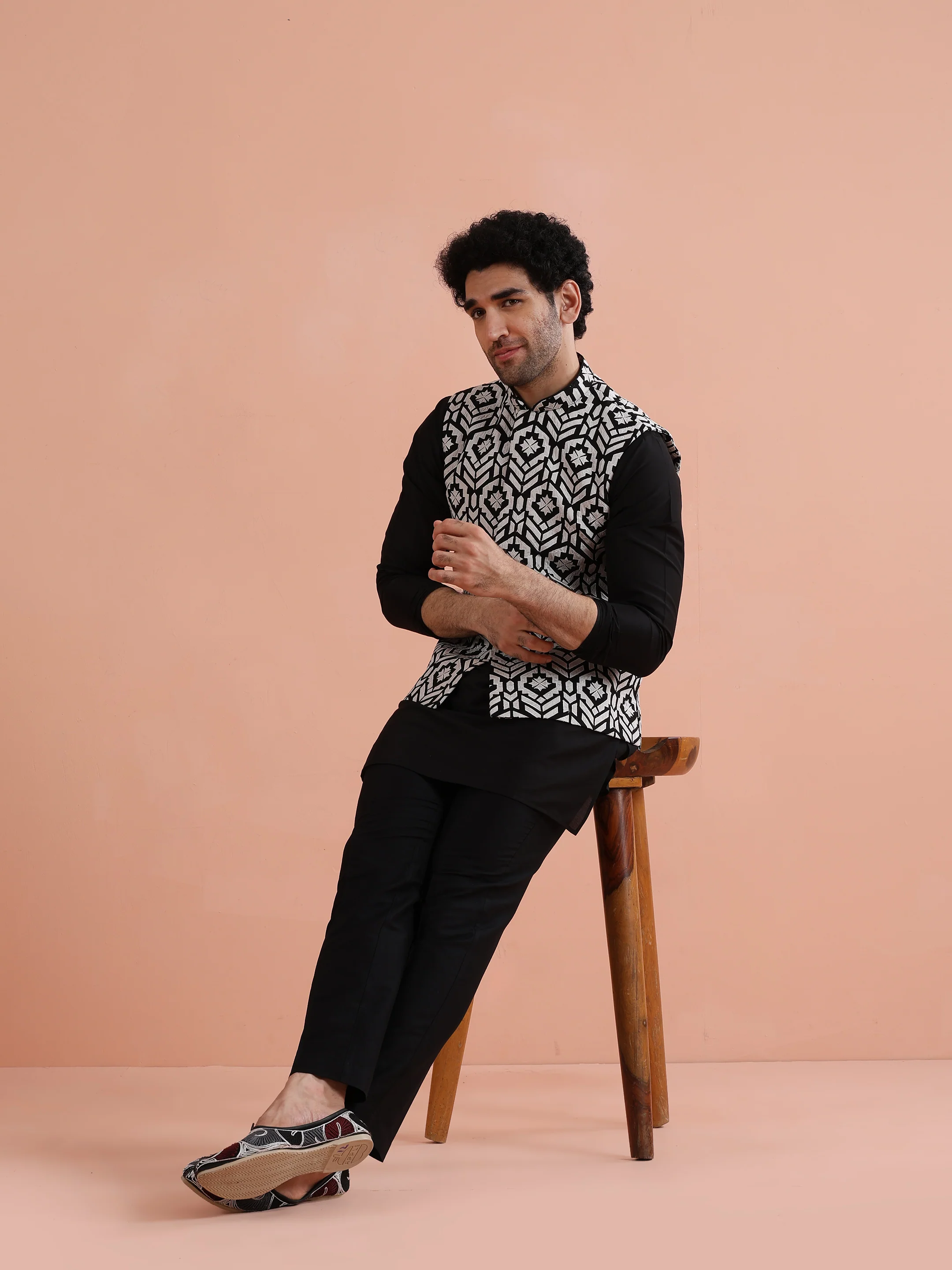 Black & White Geometric Printed Nehru Jacket - Image 7