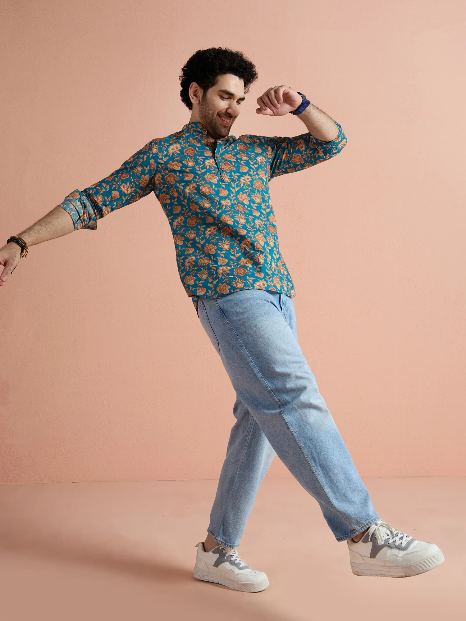 Blue Cotton Printed Short Kurta - Image 2