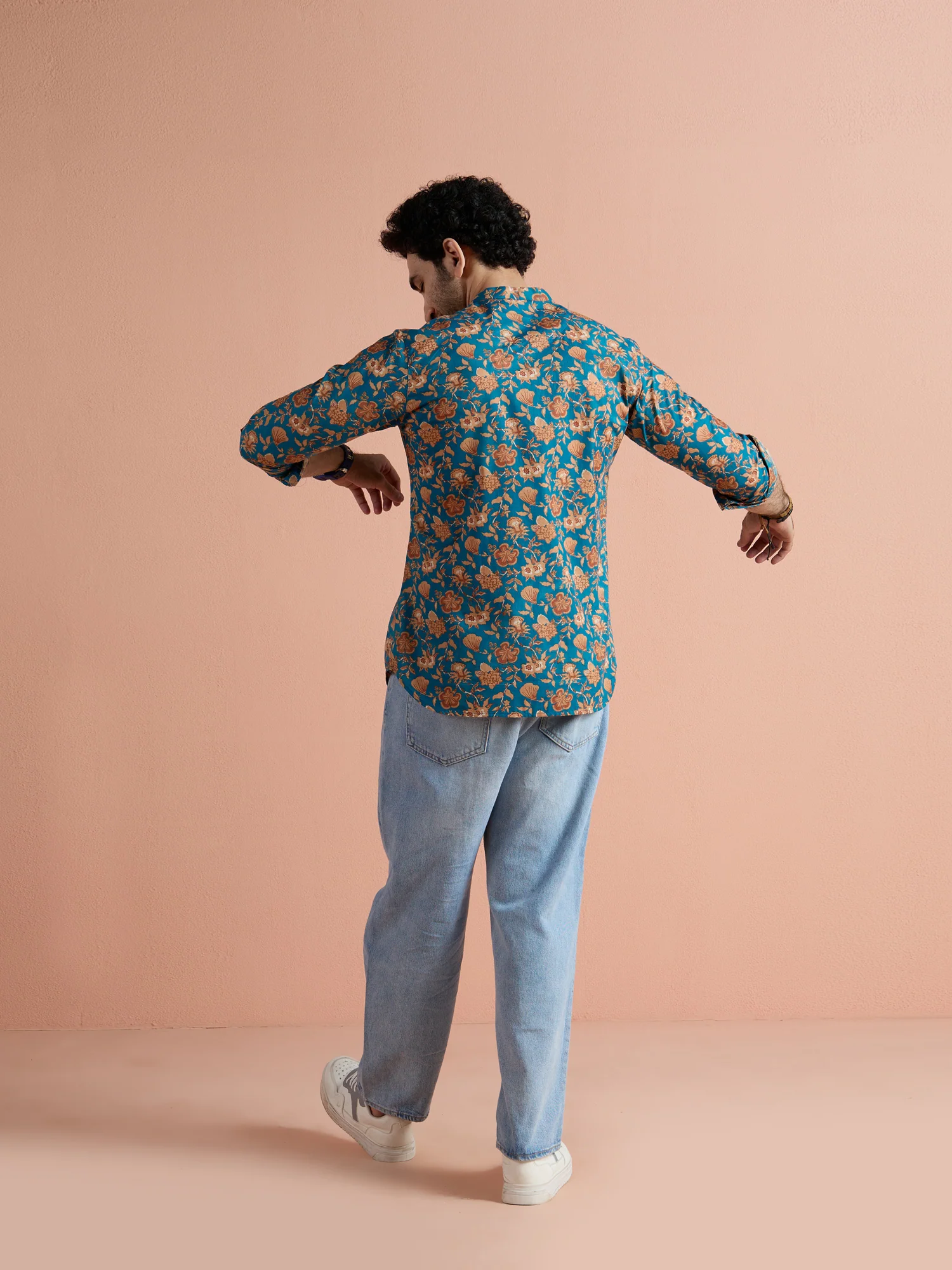 Blue Cotton Printed Short Kurta - Image 4