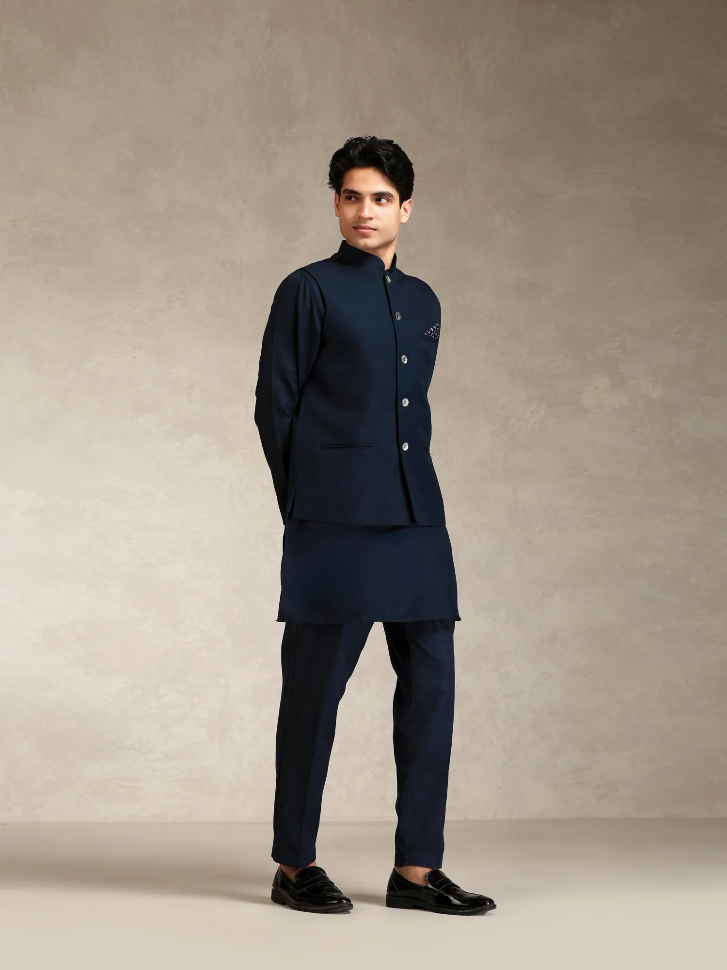 Blue Poly Viscose Solid Mid Kurta Jacket Trouser Set - Image 2