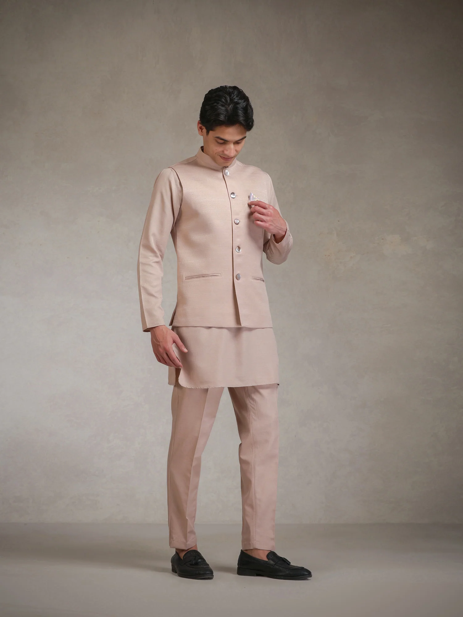 Blush Pink Poly Viscose Solid Mid Kurta Jacket Trouser Set - Image 3