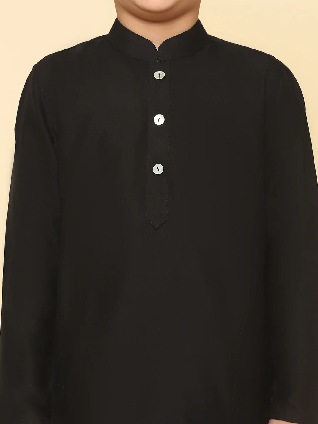 Boy's Black Cotton Blend Solid Dyed Kurta Pyjama Set - Image 5