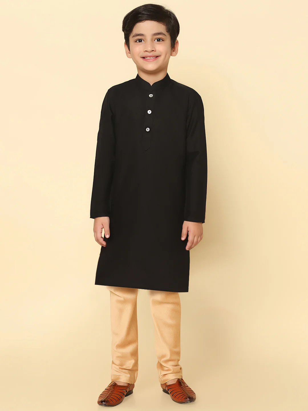 Boy's Black Cotton Blend Solid Dyed Kurta Pyjama Set - Image 7