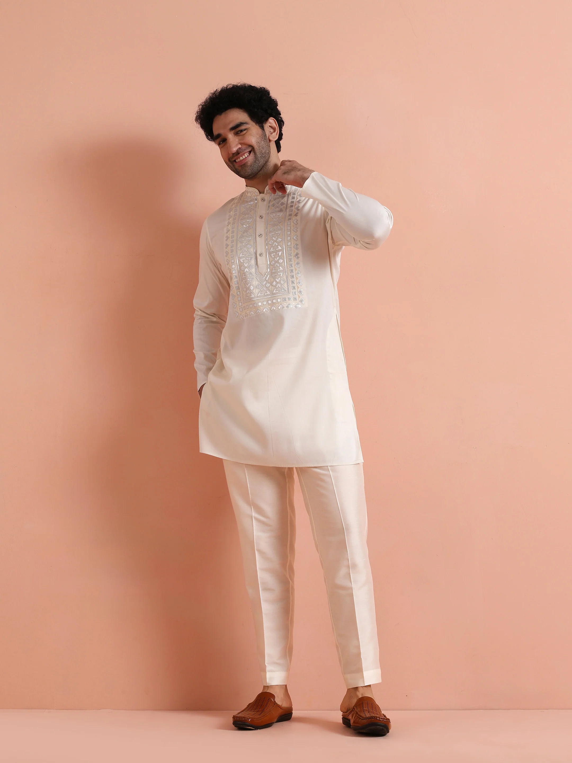 Cream Cotton Silk Embroidered Mid Kurta - Image 7
