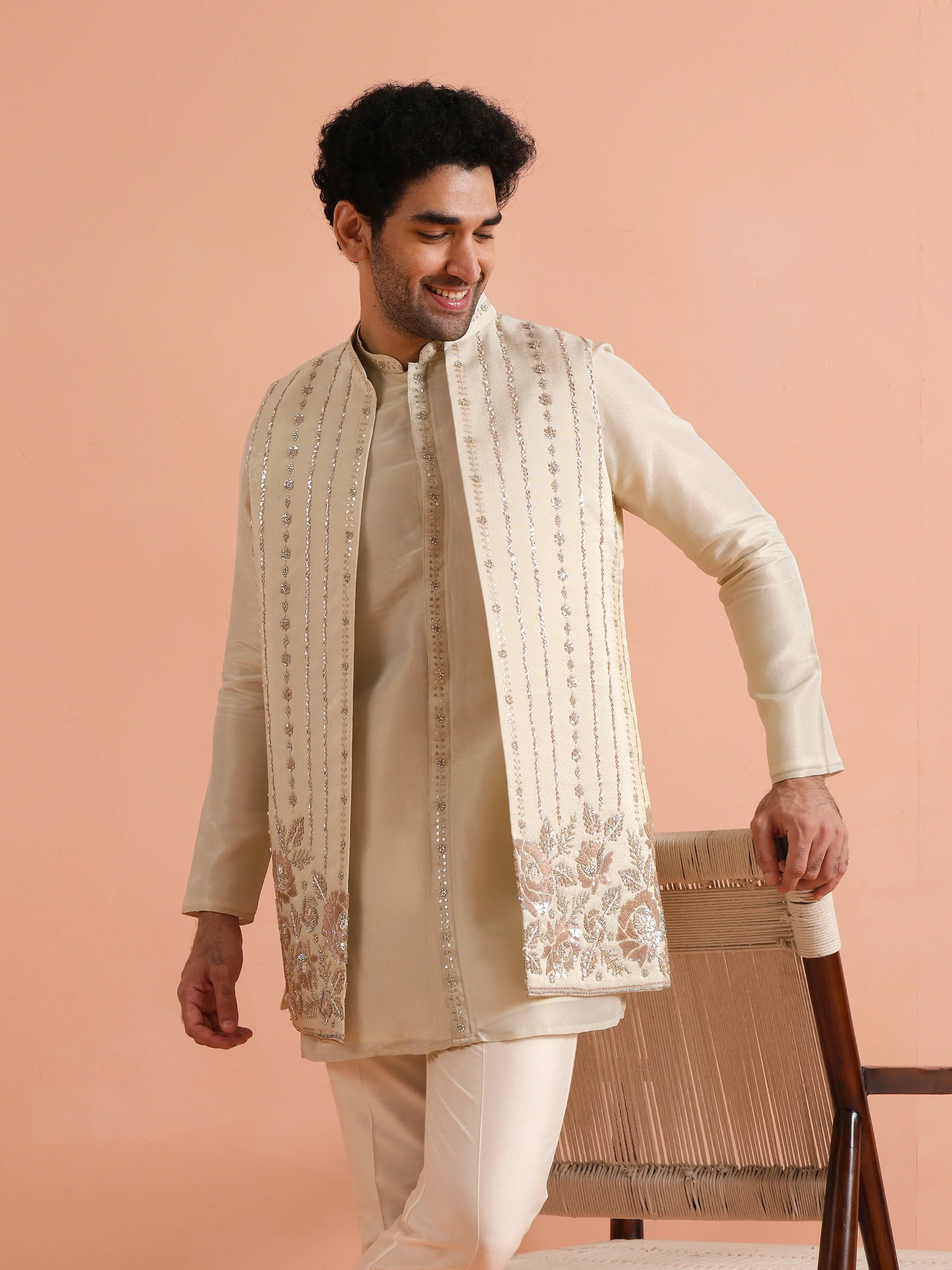 Cream Embroidered Mid Kurta Jacket Set - Image 5