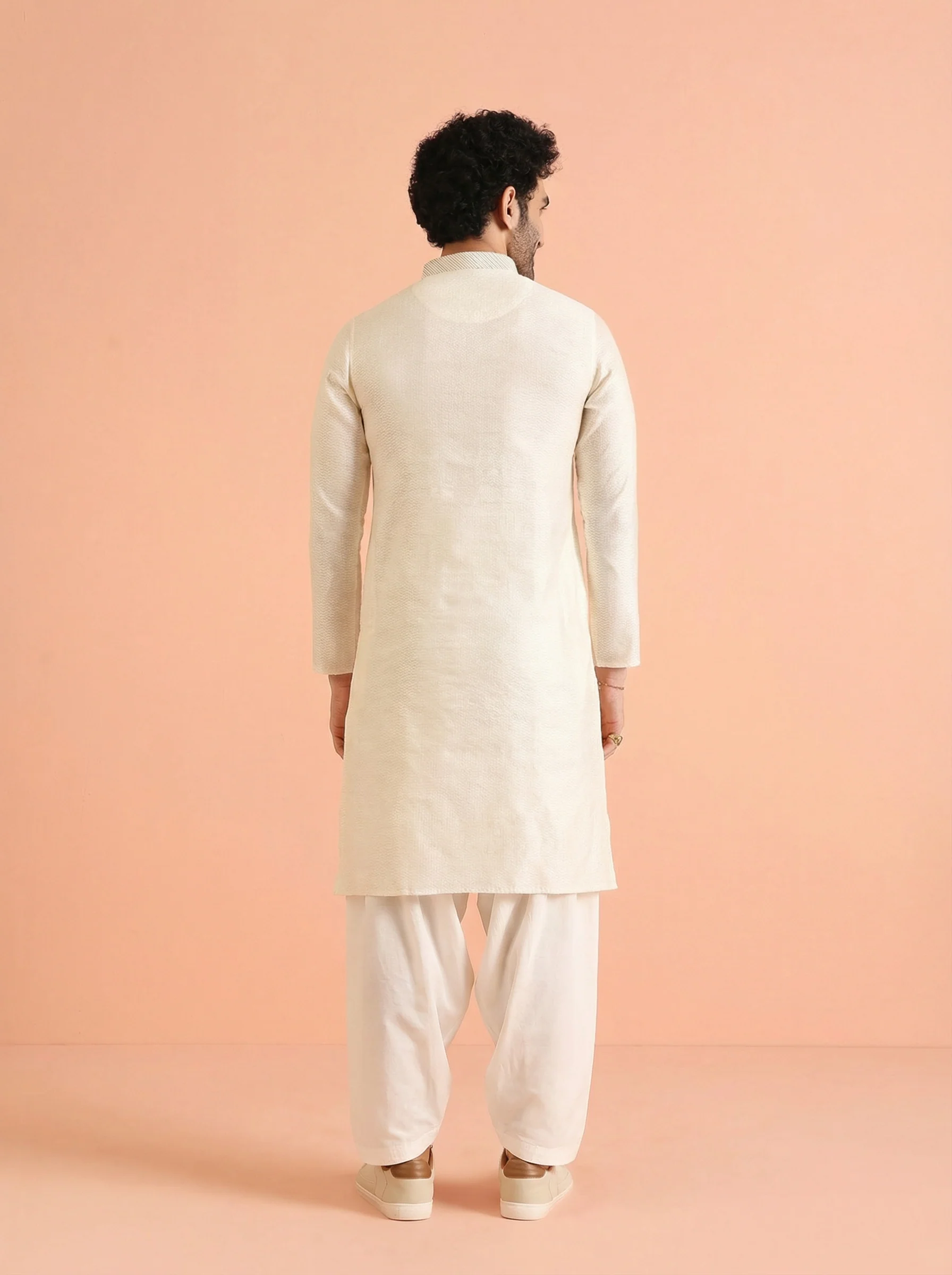 Cream Silk Blend Textured Kurta Patiyala Set - Image 3