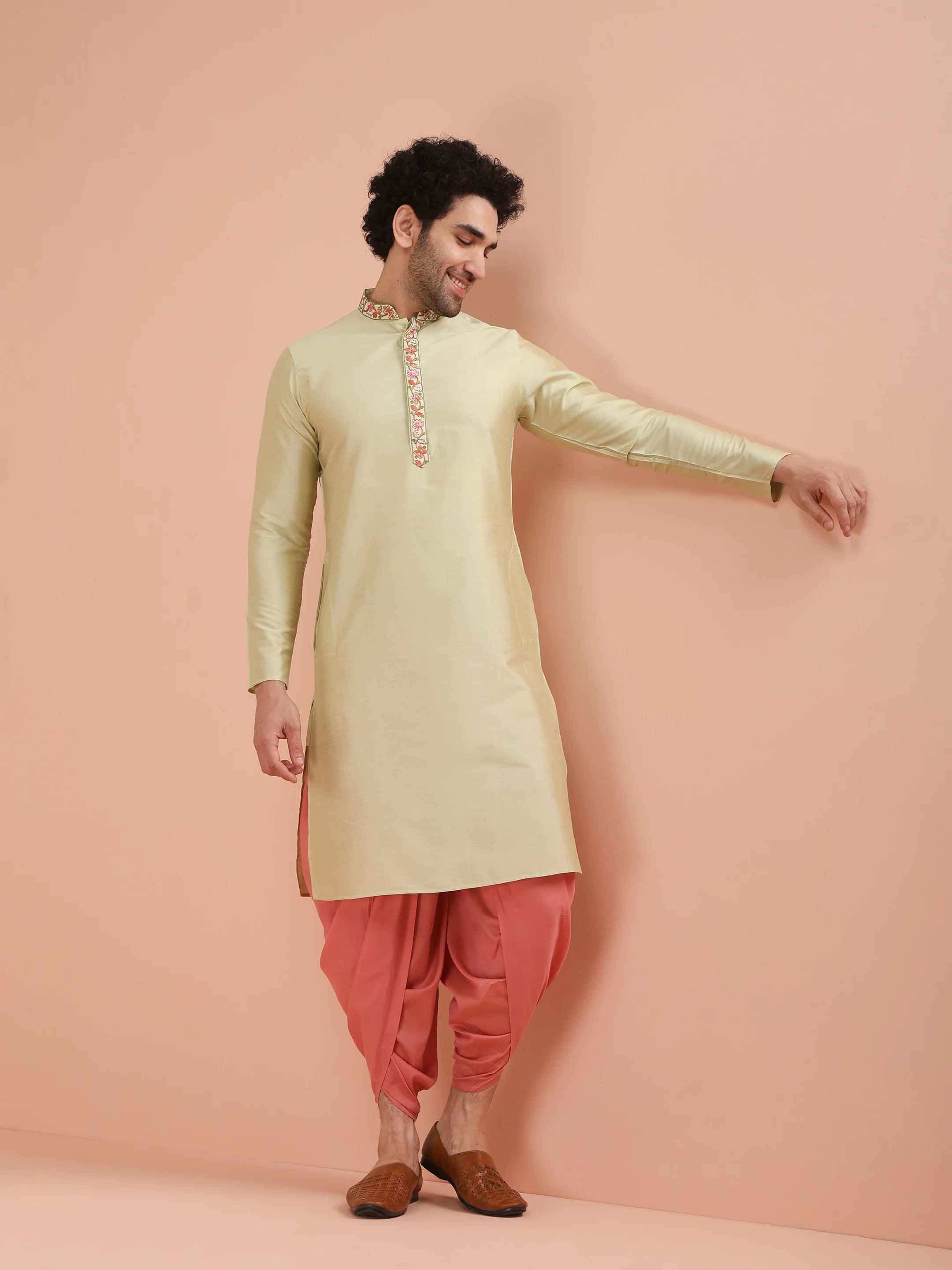 Green Silk Blend Embroidered Kurta - Image 7