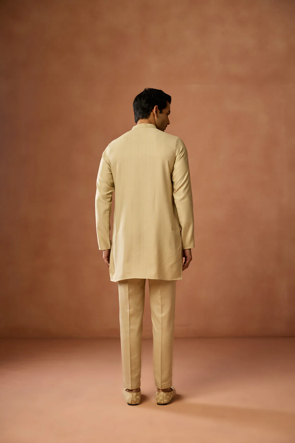 Golden Beige Solid Mid Kurta Trouser Set - Image 4