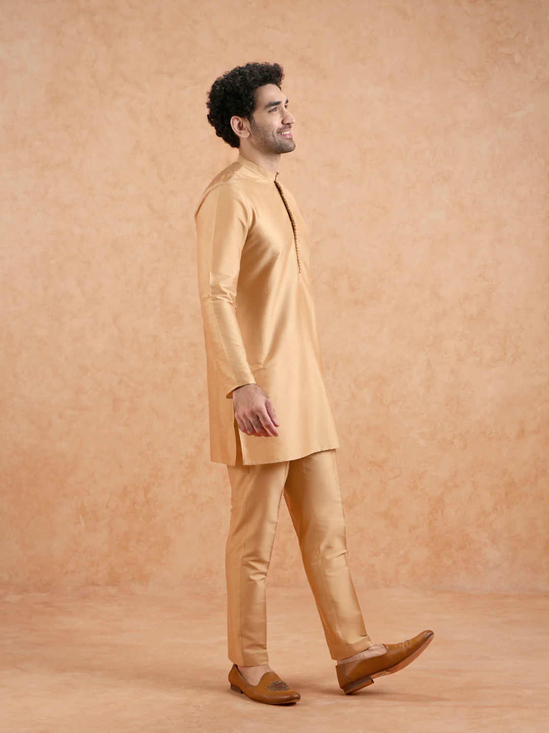 Golden Poly Silk Solid Mid Kurta - Image 3