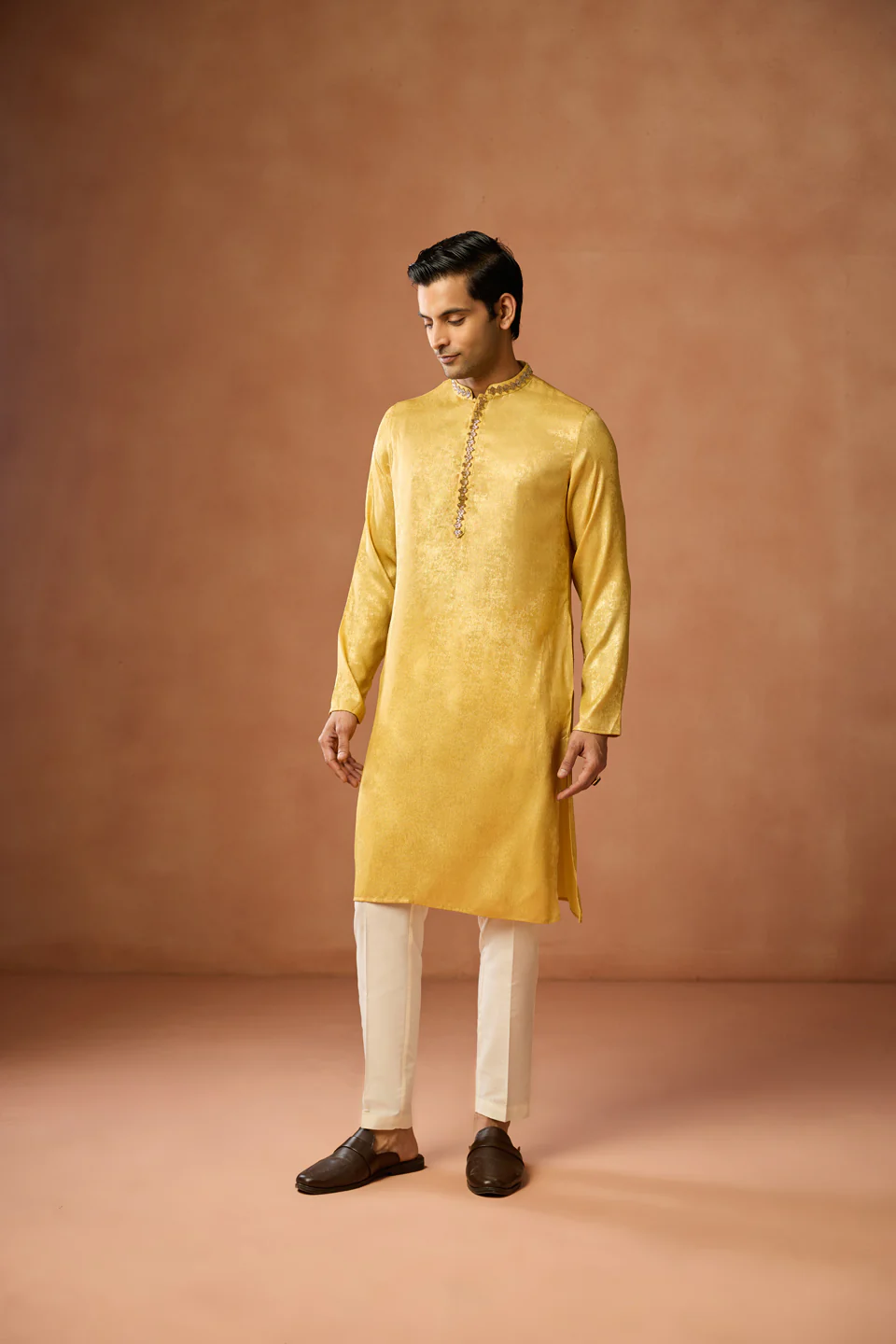 Golden Yellow Silk Blend Embroidered Kurta - Image 2
