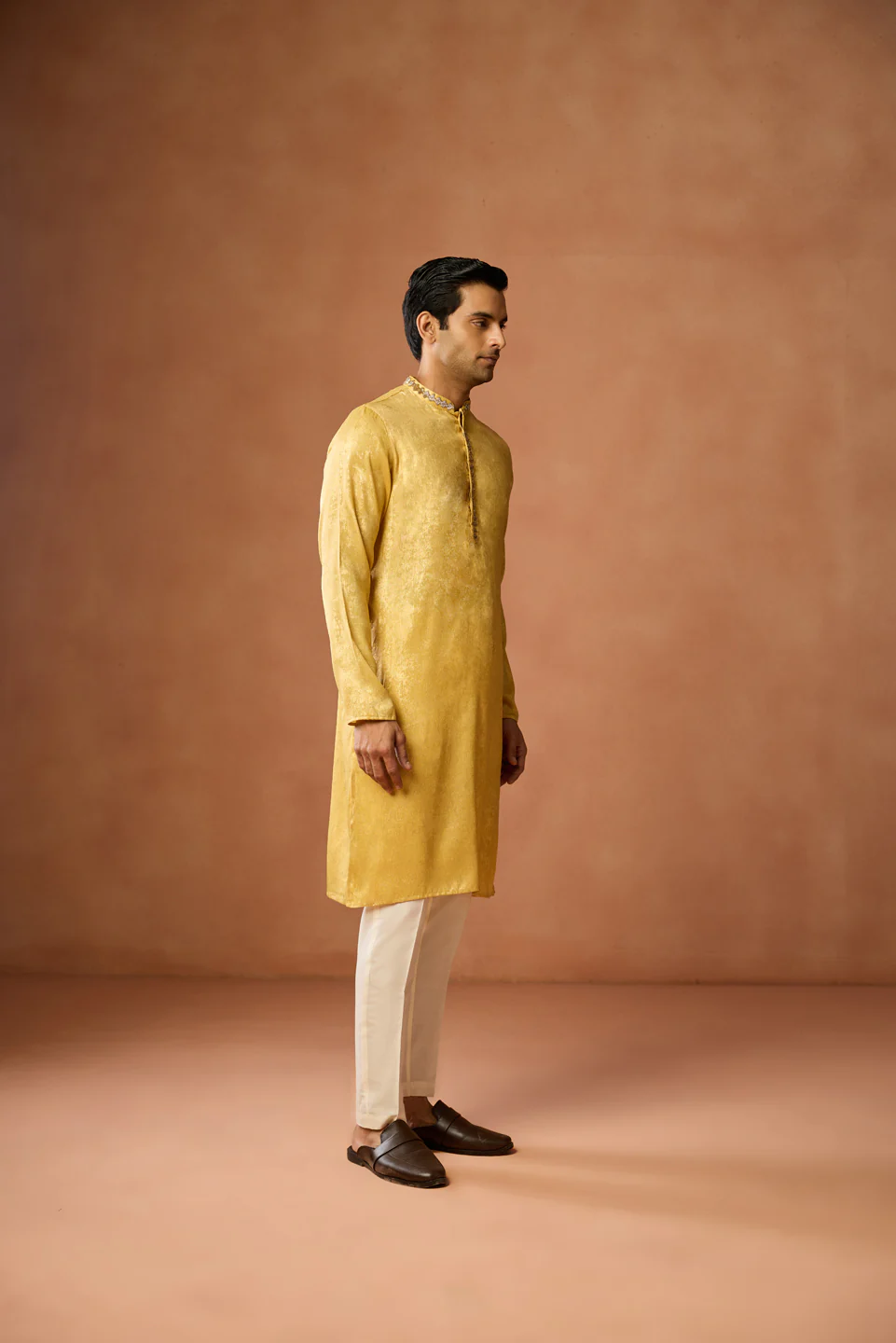 Golden Yellow Silk Blend Embroidered Kurta - Image 3