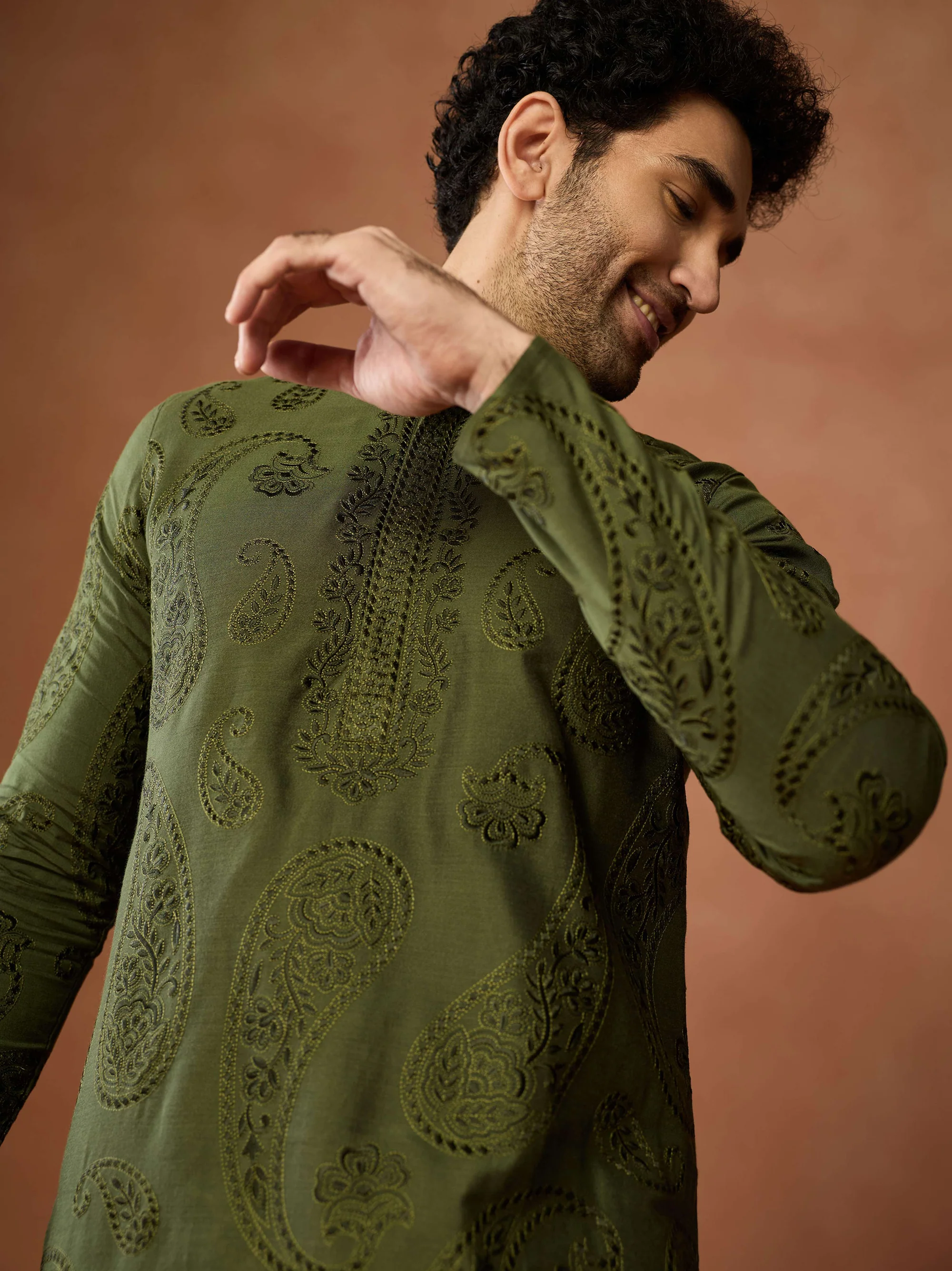 Green Embroidered Cotton Kurta Set - Image 5