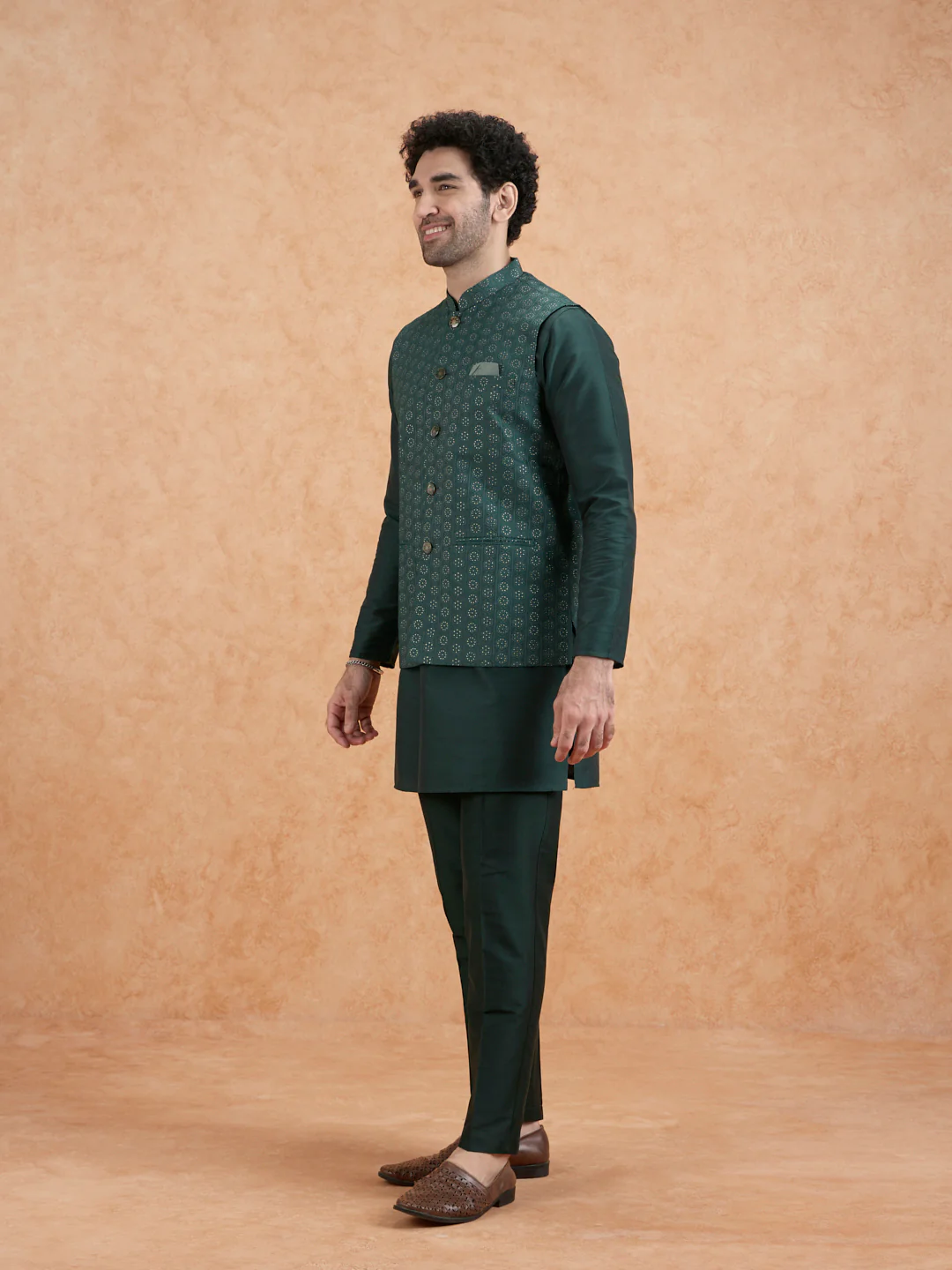 Green Mid Kurta Jacket Trouser Set - Image 3