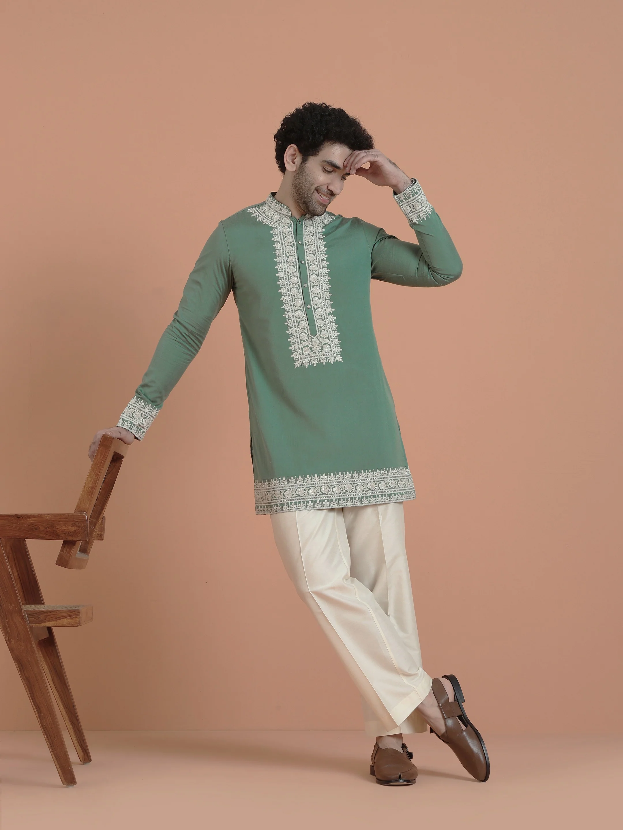 Green Cotton Silk Embroidered Mid Kurta - Image 8