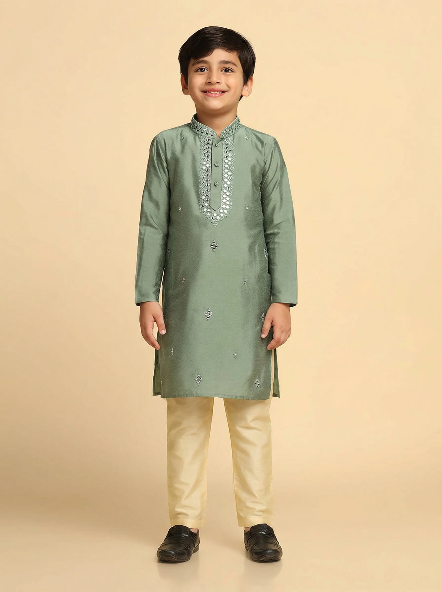 Green Self Design Kurta Pyjama Set