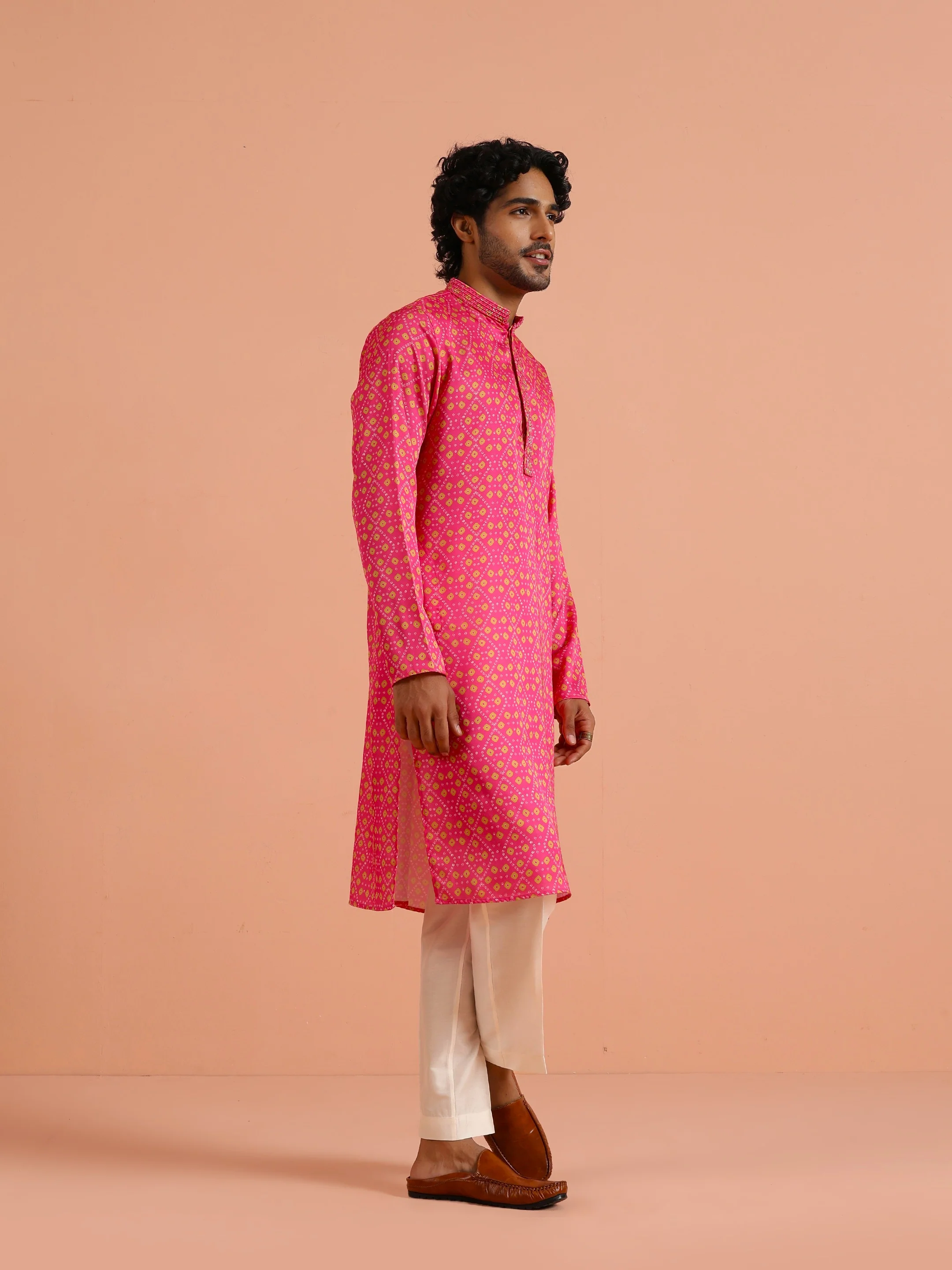 Pink Silk Printed Geometric Kurta Trouser Set - Image 3