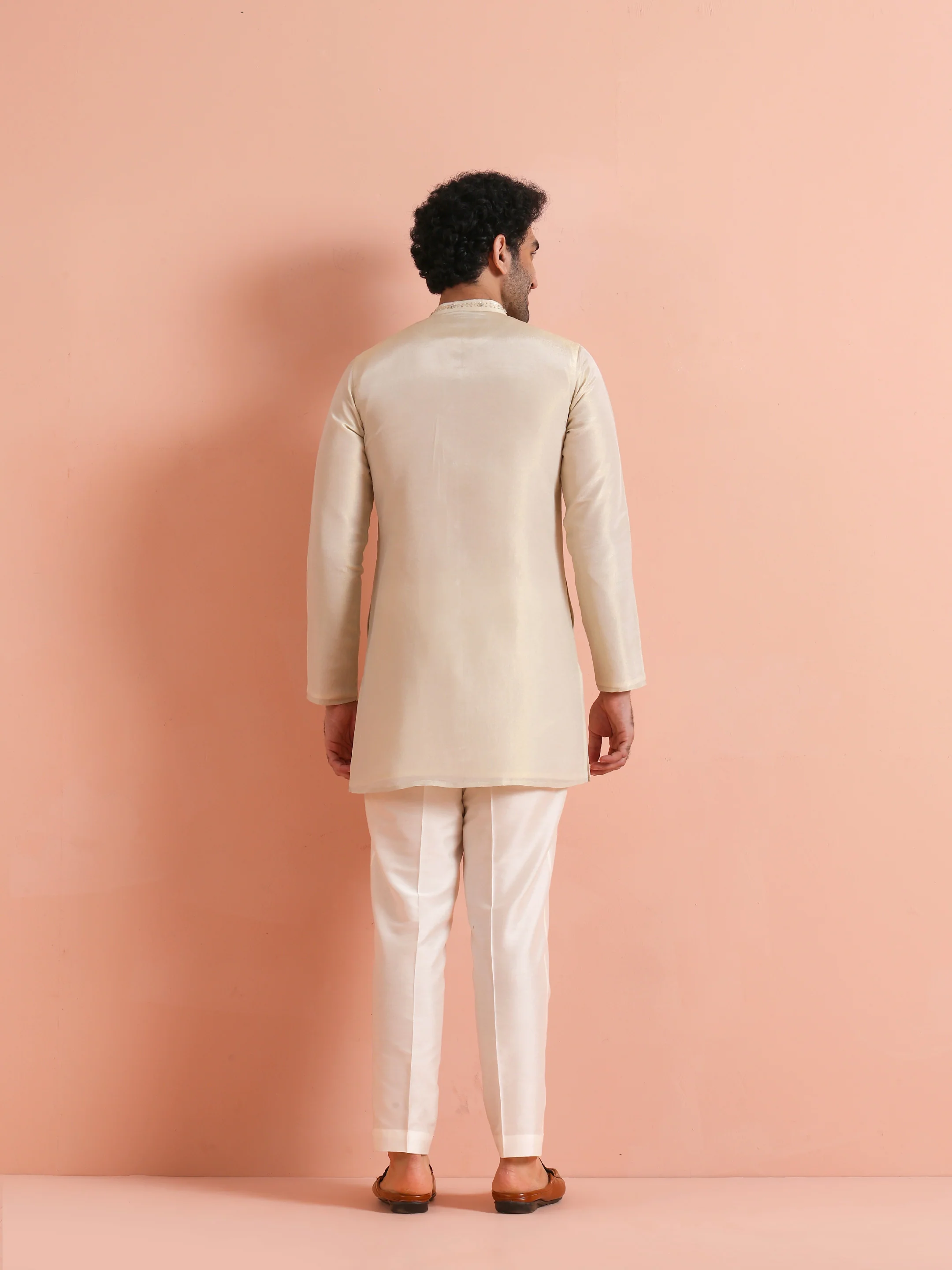 Ivory Kurta with Subtle Embroidery - Image 4