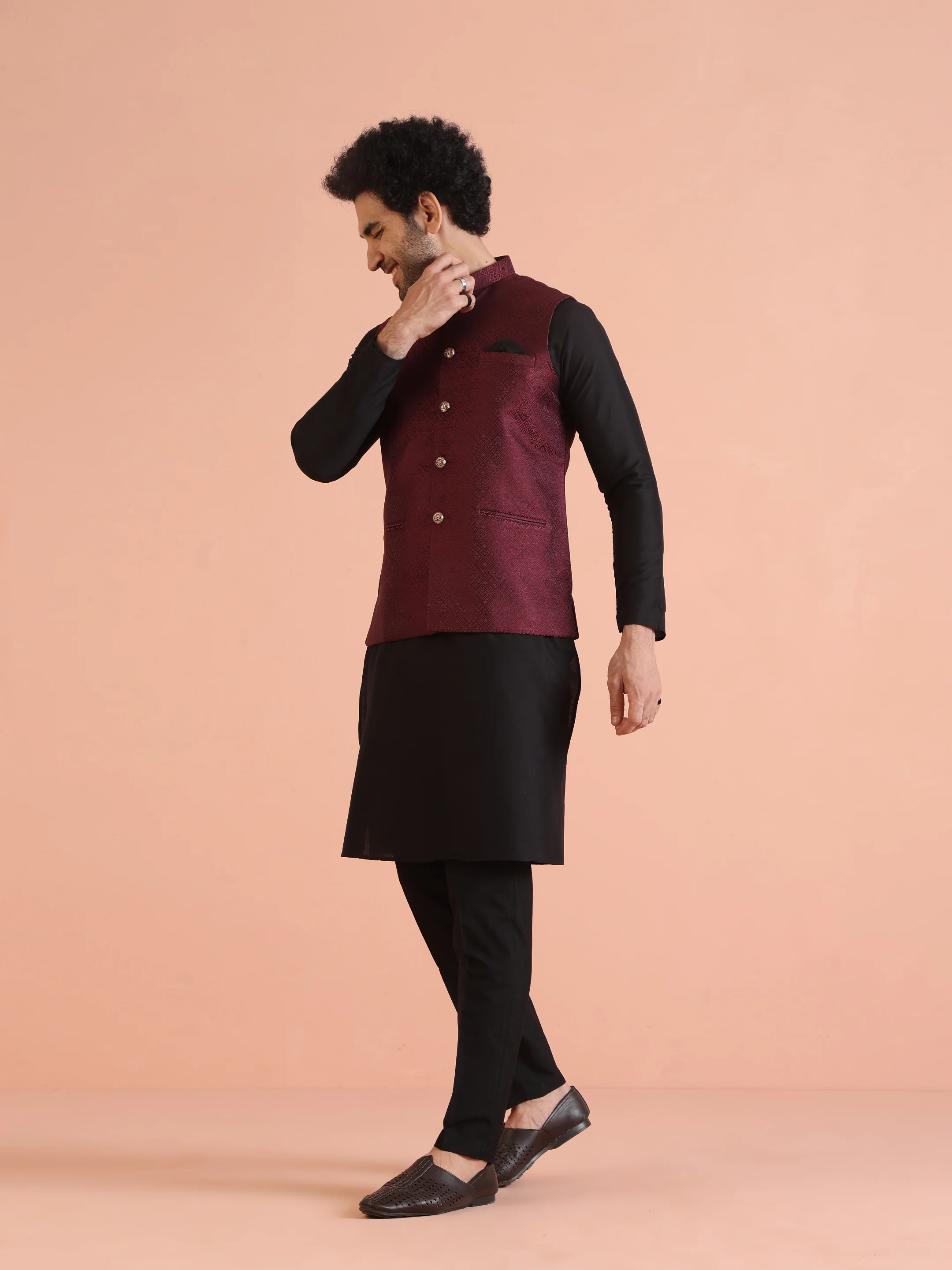Maroon Jacquard Nehru Jacket Kurta Set - Image 3