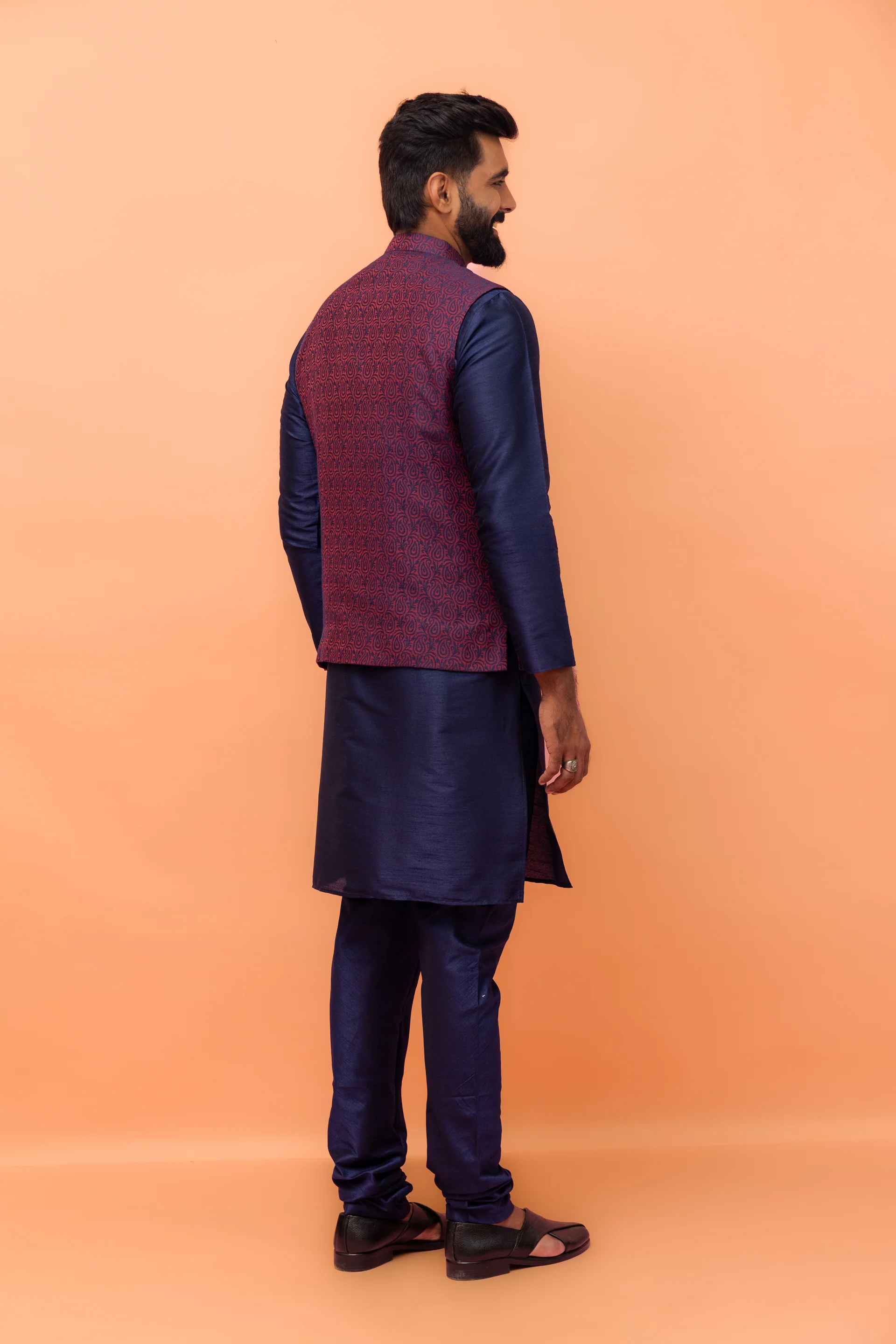 Maroon Navy Silk Blend Woven Jacket Kurta Churidar Set - Image 3