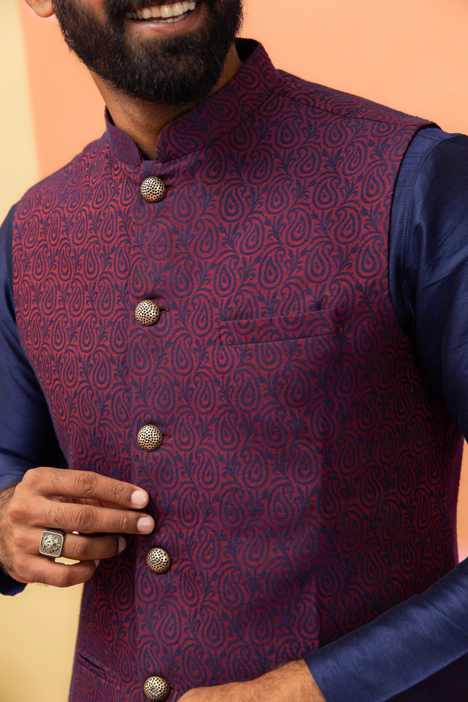 Maroon Navy Silk Blend Woven Jacket Kurta Churidar Set - Image 4