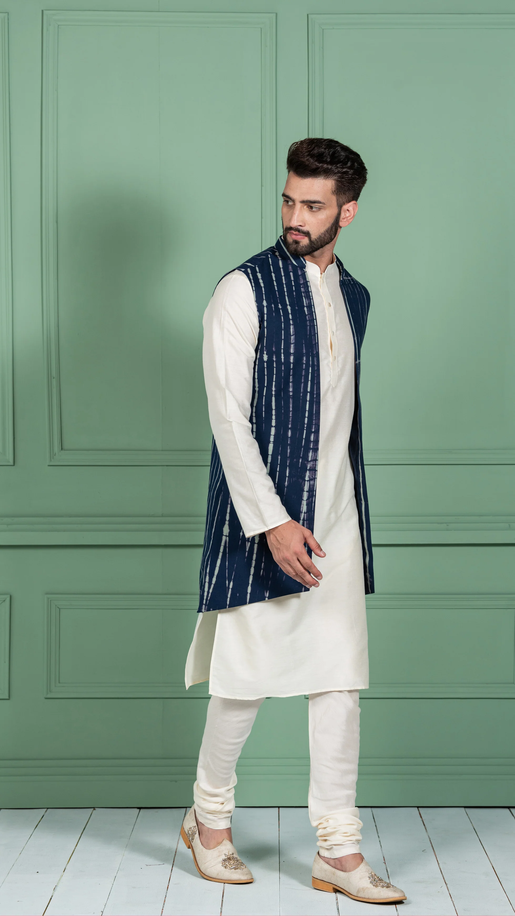 Kisah Men Navy Blue Kurta Jacket Set - Image 2