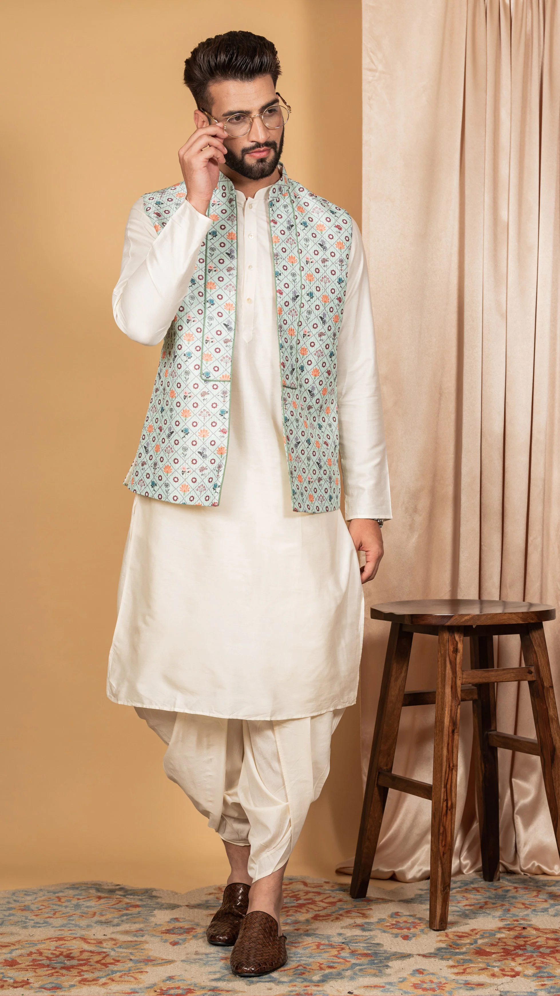 Men Green Kurta Jacket Set - Image 4