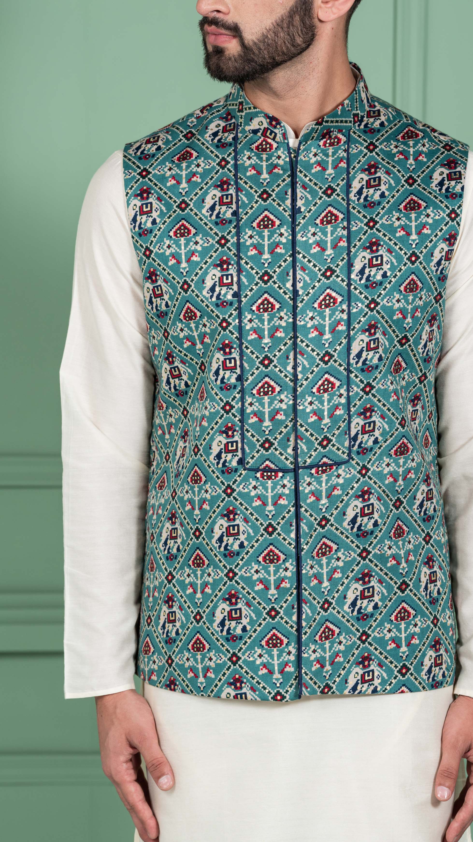 Men Green Kurta Jacket Set - Image 5
