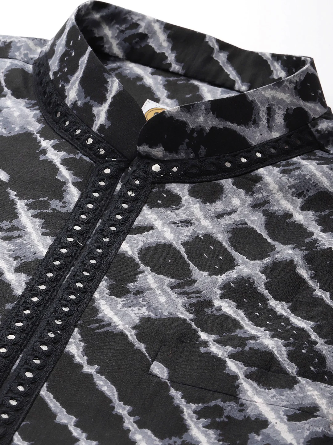 Kisah Men Black Color Kurta Jacket Set - Image 4