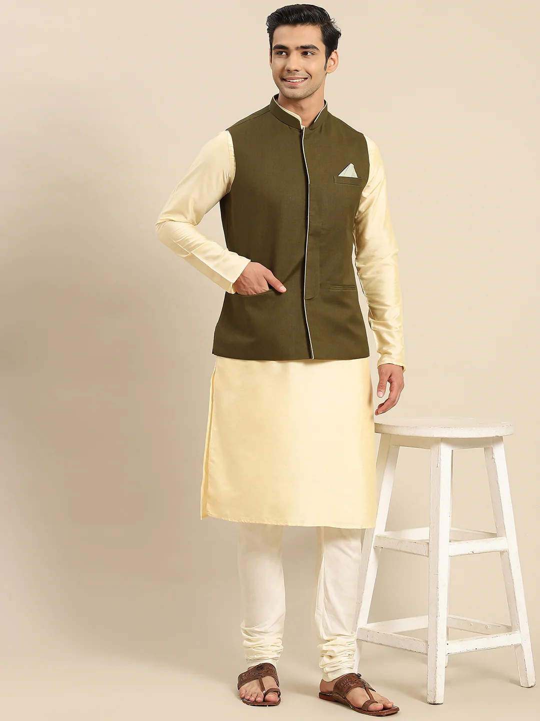 Kisah Men Olive Kurta Jacket Set - Image 2