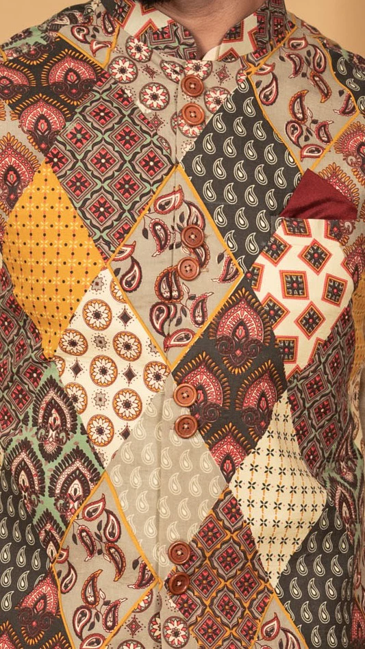 Men Multi Kurta Jacket Set - Image 6