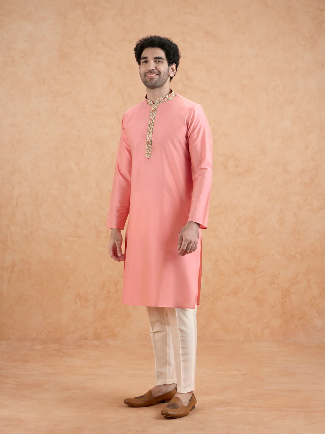Men's Pink Kurta Trousers Set - Image 4